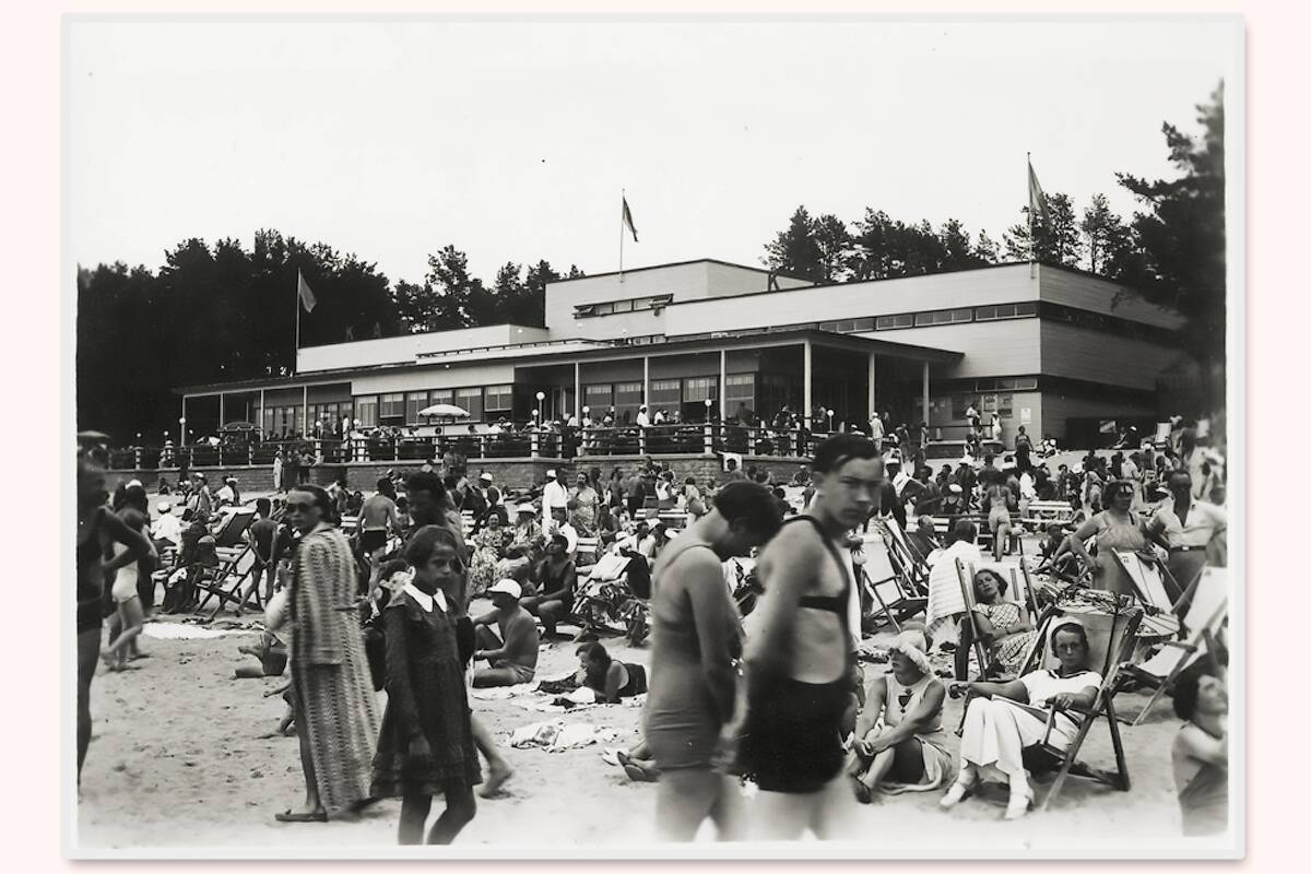 Puhkus Narva-Jõesuu lähedal asuvas puhkemajas maksis kõrghooajal juulis ja augustis 140–150 marka päevas.