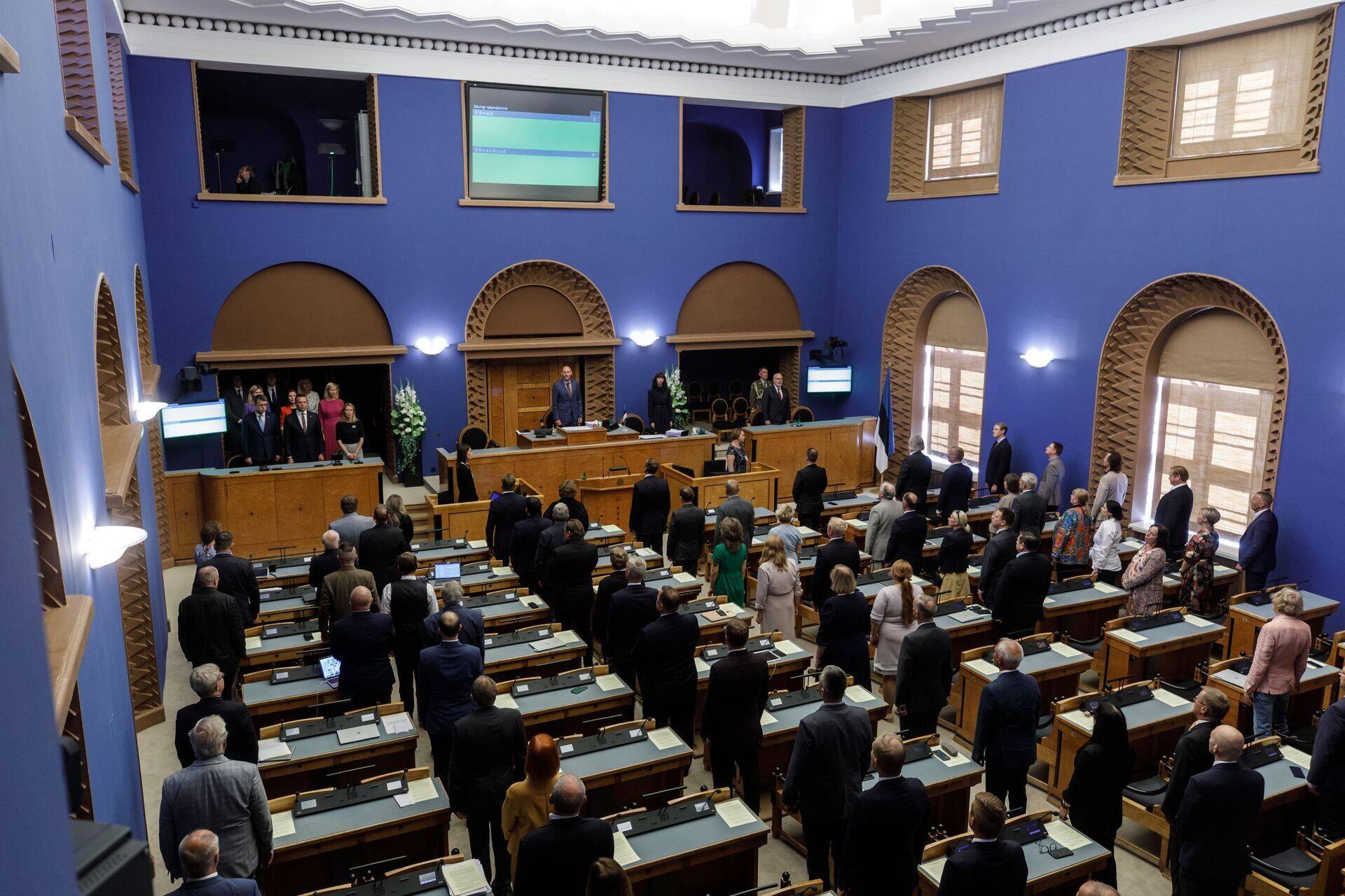 Парламенту предстоит интенсивный рабочий день.