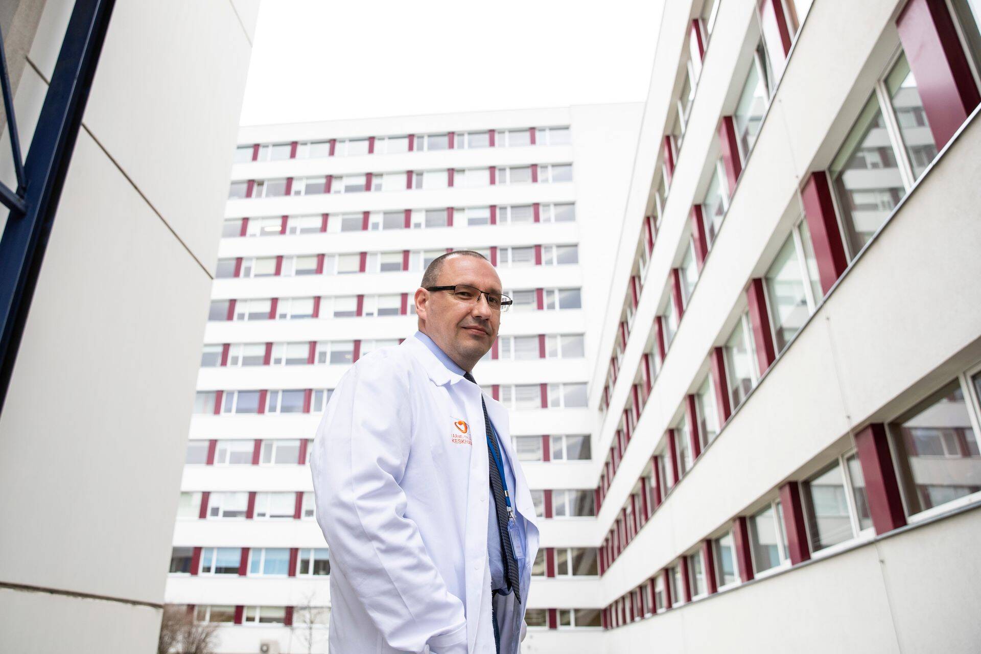 Lääne-Tallinna keskhaigla juht Arkadi Popov alustab novembrist tööd Tallinna ühendhaigla juhina.