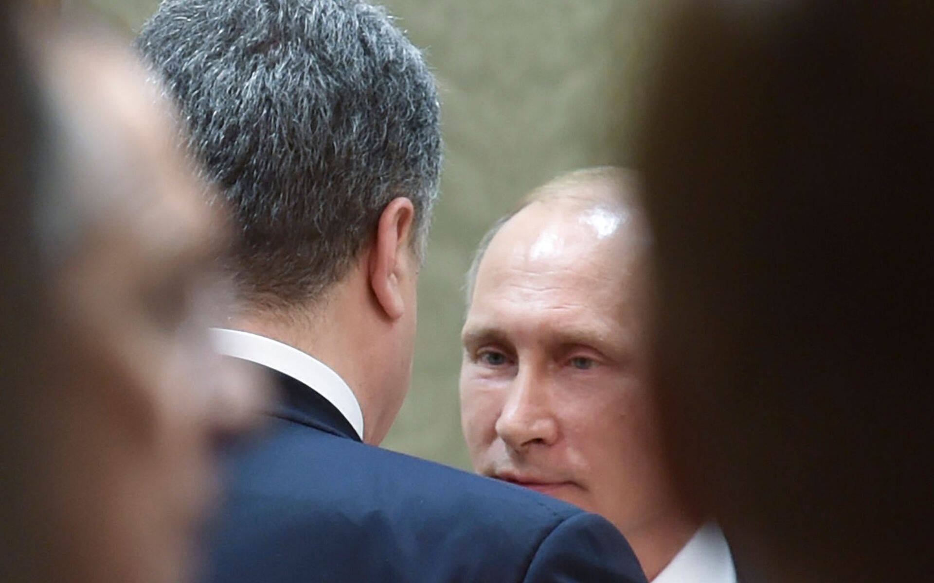 Petro Porošenko ja Vladimir Putin Minski kohtumisel.