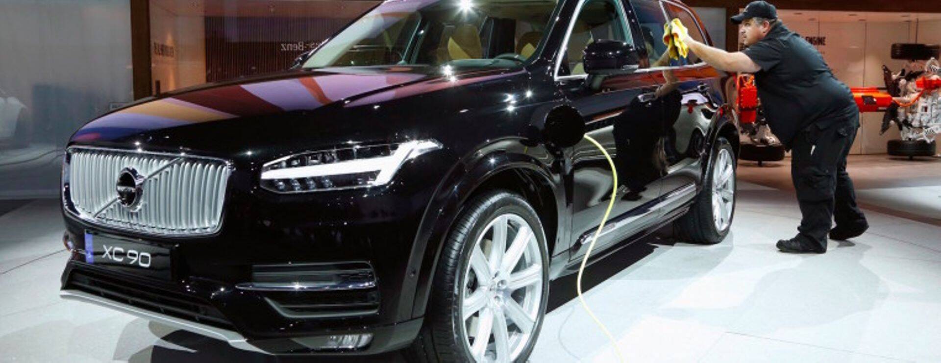 Esineja näitas ilmekalt, missugune on töötajate panus suuremasse pilti, ja selgitas iga detaili olulisust Volvo turvasüsteemides ja selgitas, mis võib juhtuda, kui kas või üks nendest detailidest alt veaks.