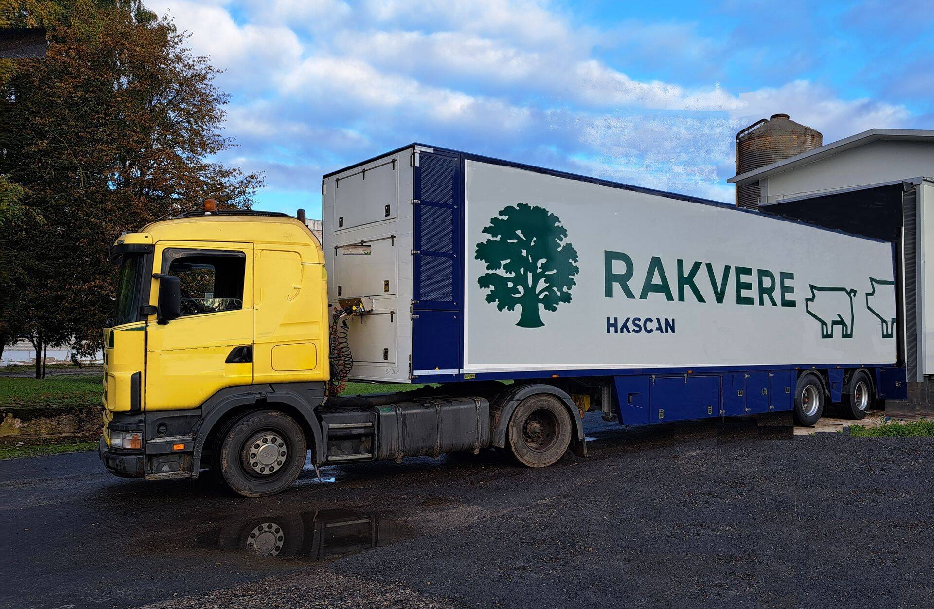 Rakvere Farmide uus põrsaveok.