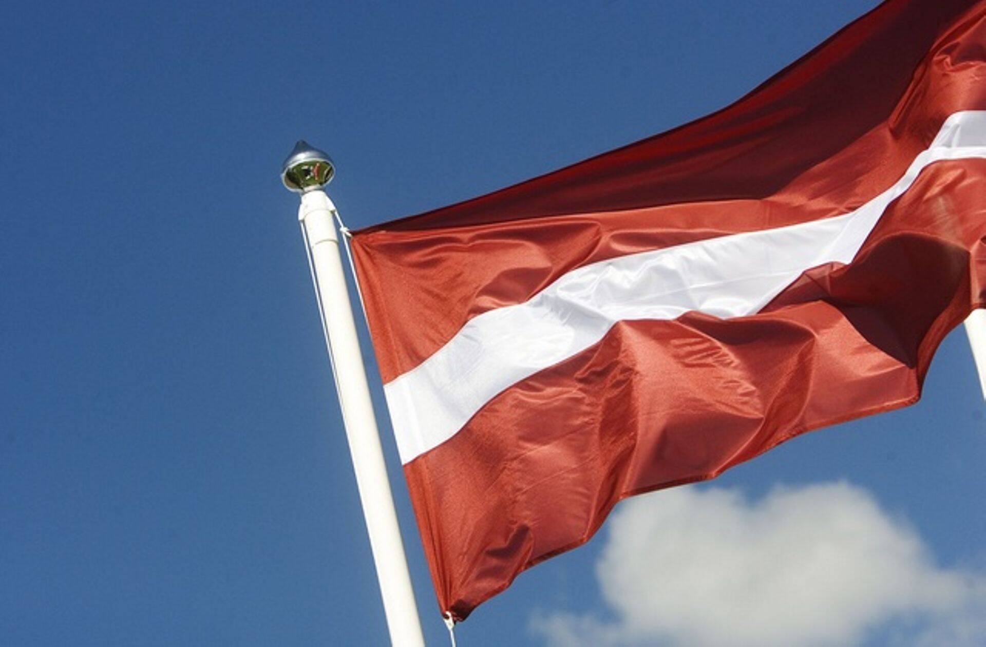 Флаг Латвии