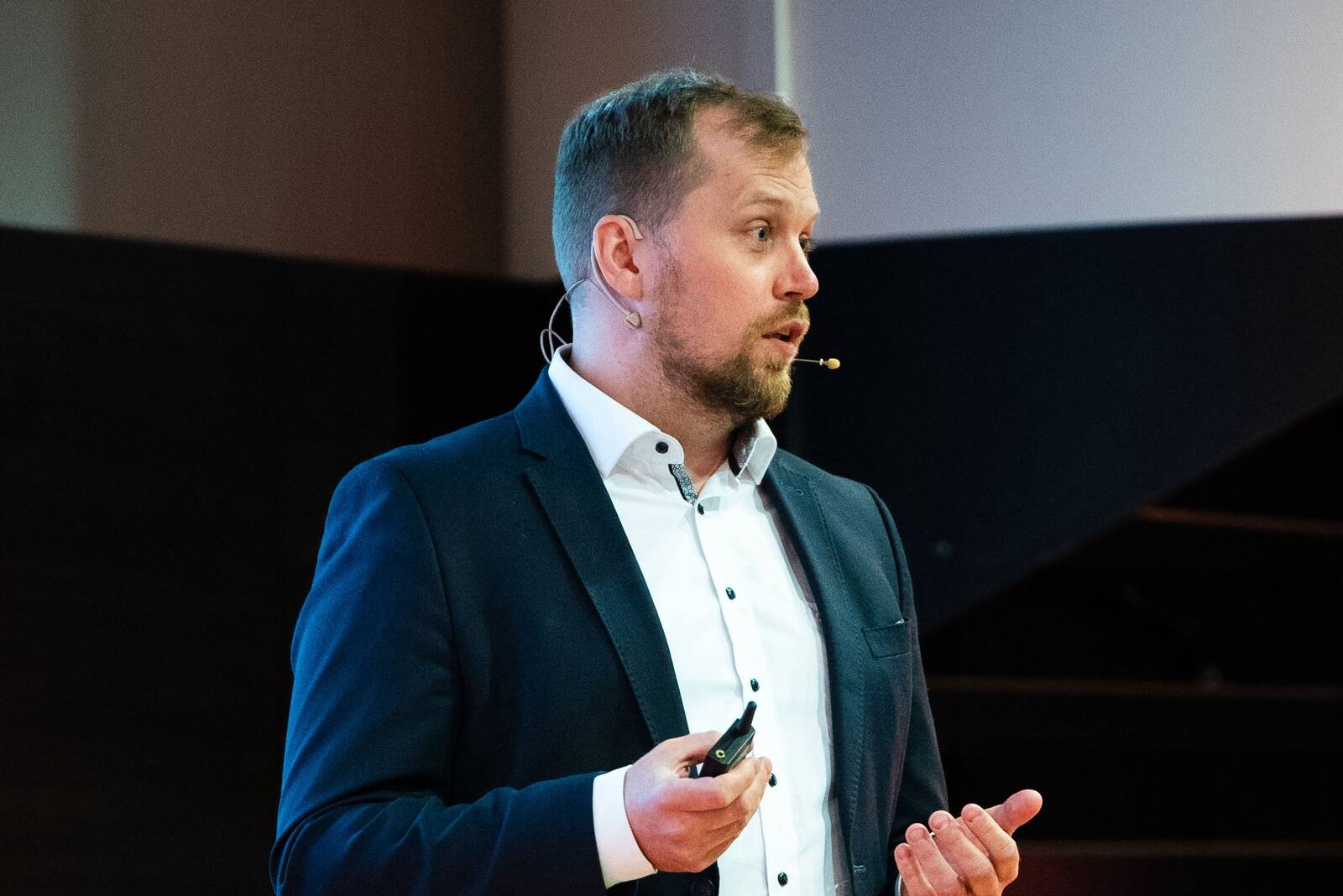 Tepsli juht Siim Meeliste Swedbanki tööstuse kevadseminaril.