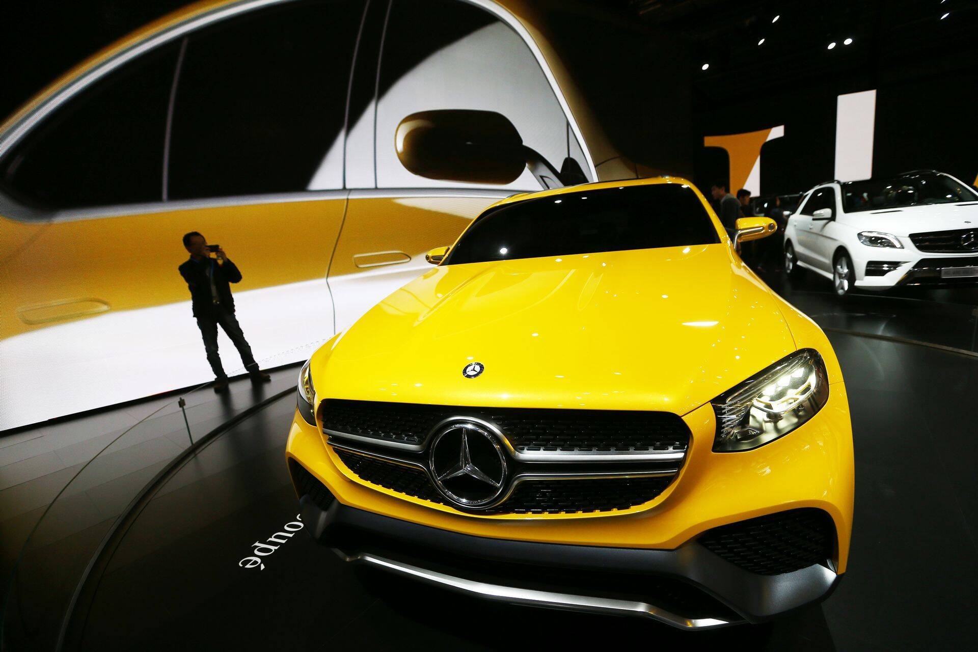 Mercedes-Benzi autode müük aitas kasvatada Daimleri käivet.