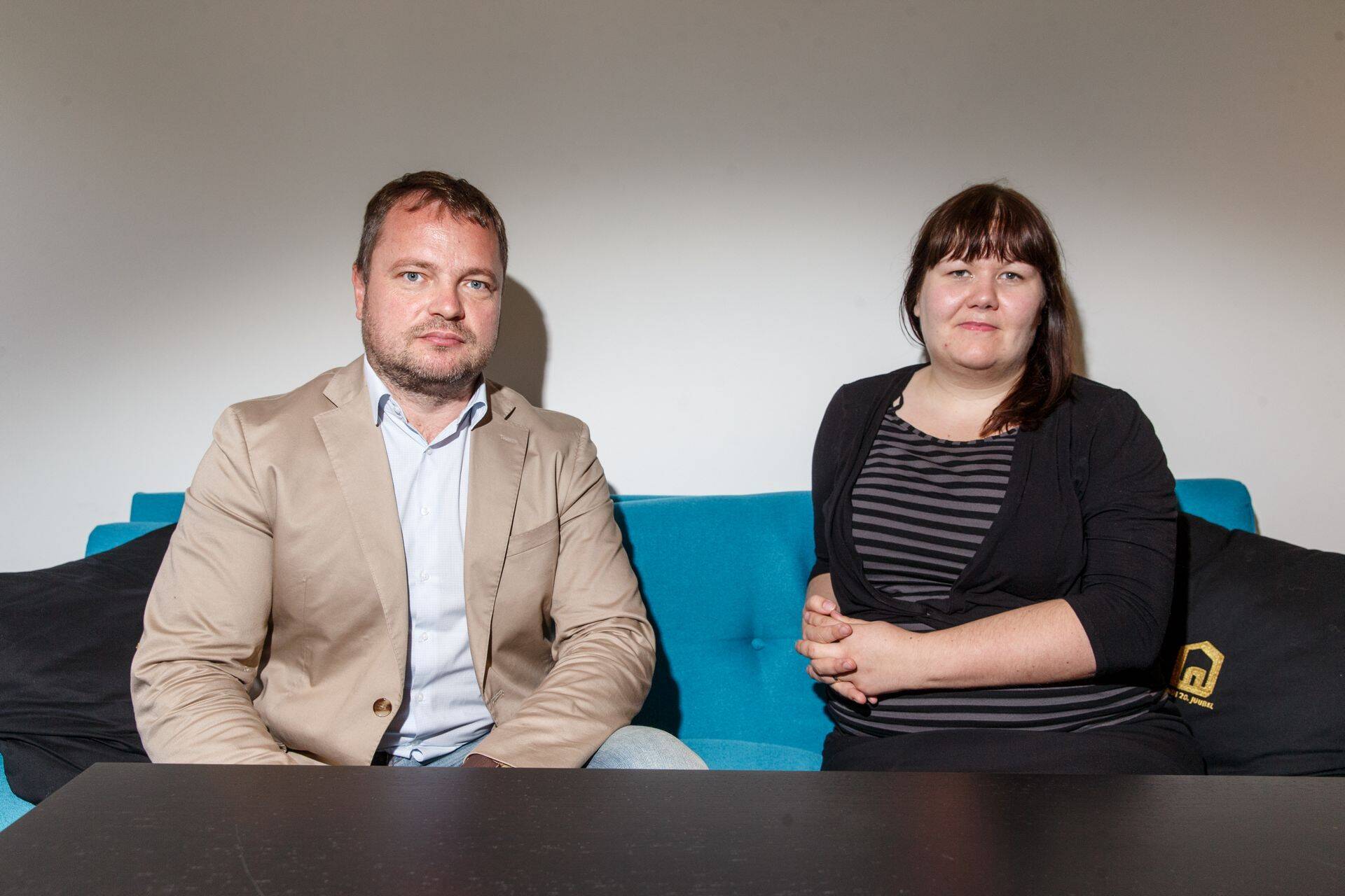 Tallinna Kesklinna Põhikooli lastevanemate kogu liige Kalev Roosiväli ja esimees Ave Laas peavad erakooliseaduse eelnõu pealiskaudseks.