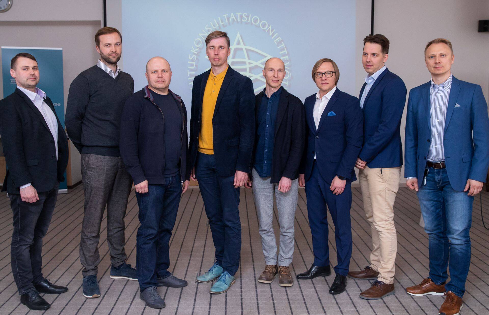 EKELi uus juhatus. Uus juht Ragnar Jõesaar paremalt esimene. Foto: Raul Mee