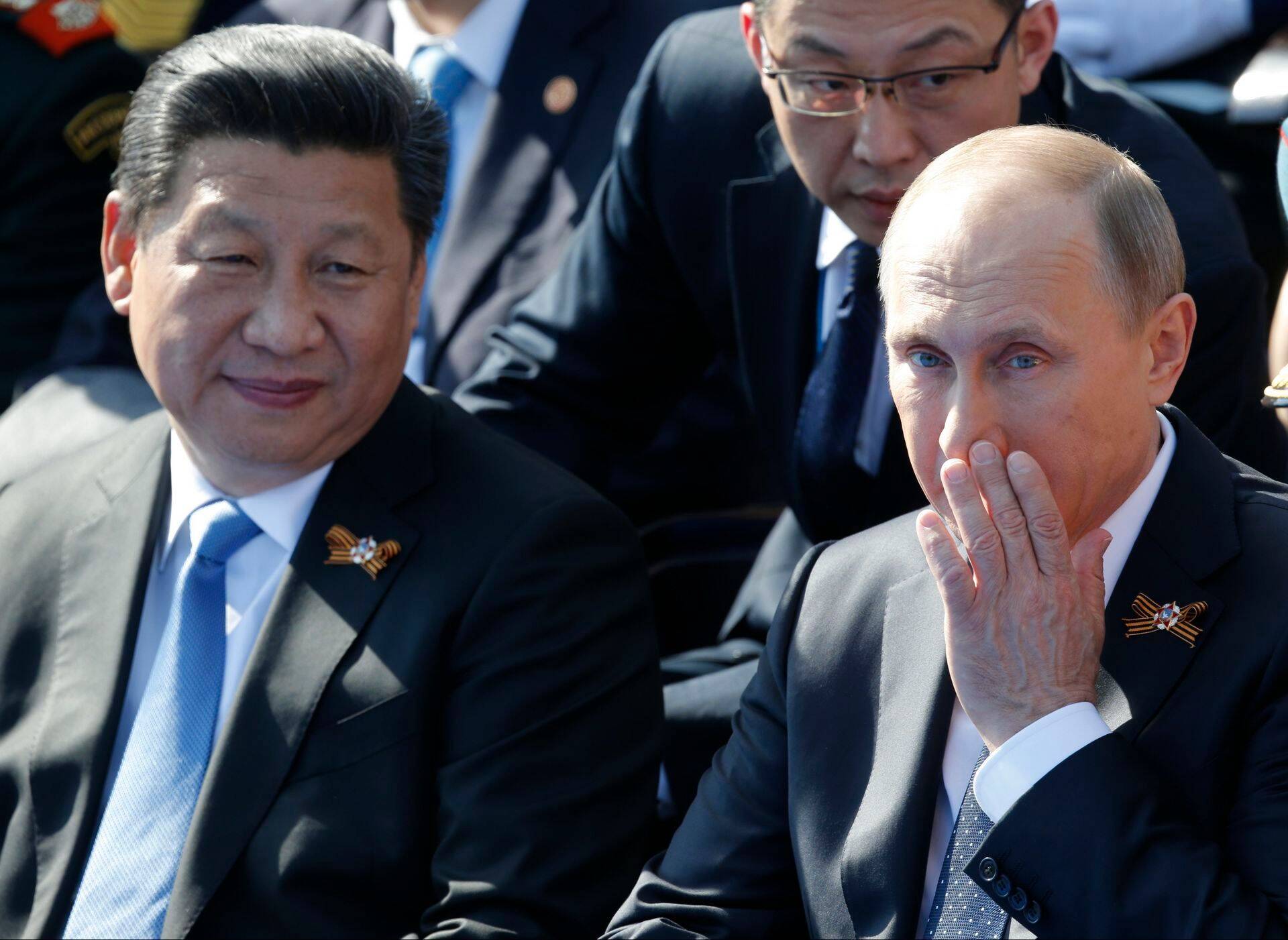 Hinna Kommunistliku Partei peasekretär Xi Jinping ja Venemaa president Vladimir Putin täna võidupüha paraadil Moskvas.
