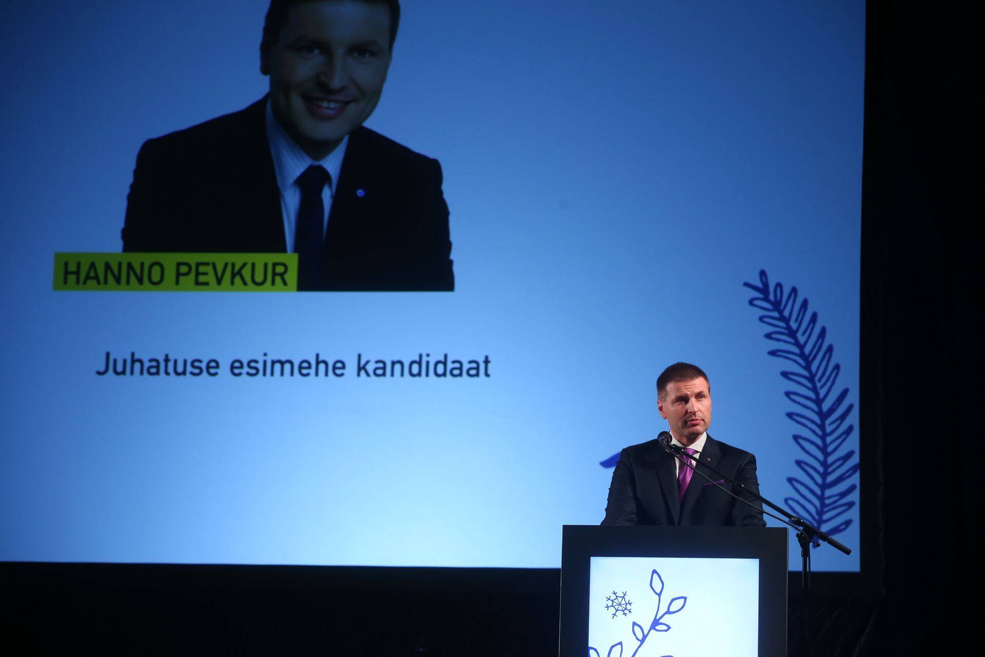 Täna erakonnakaaslaste ees kõnet pidamas.
