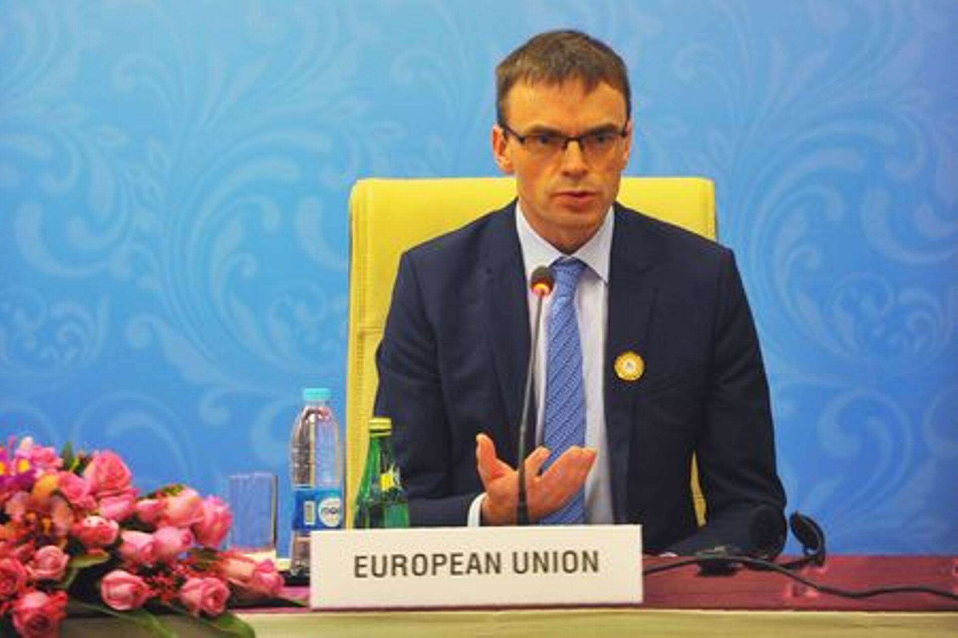 Euroopa Liidu esindajad on väljendanud Suubritanniale ajapikenduse andmise suhtes suuremat ettevaatlikkust.