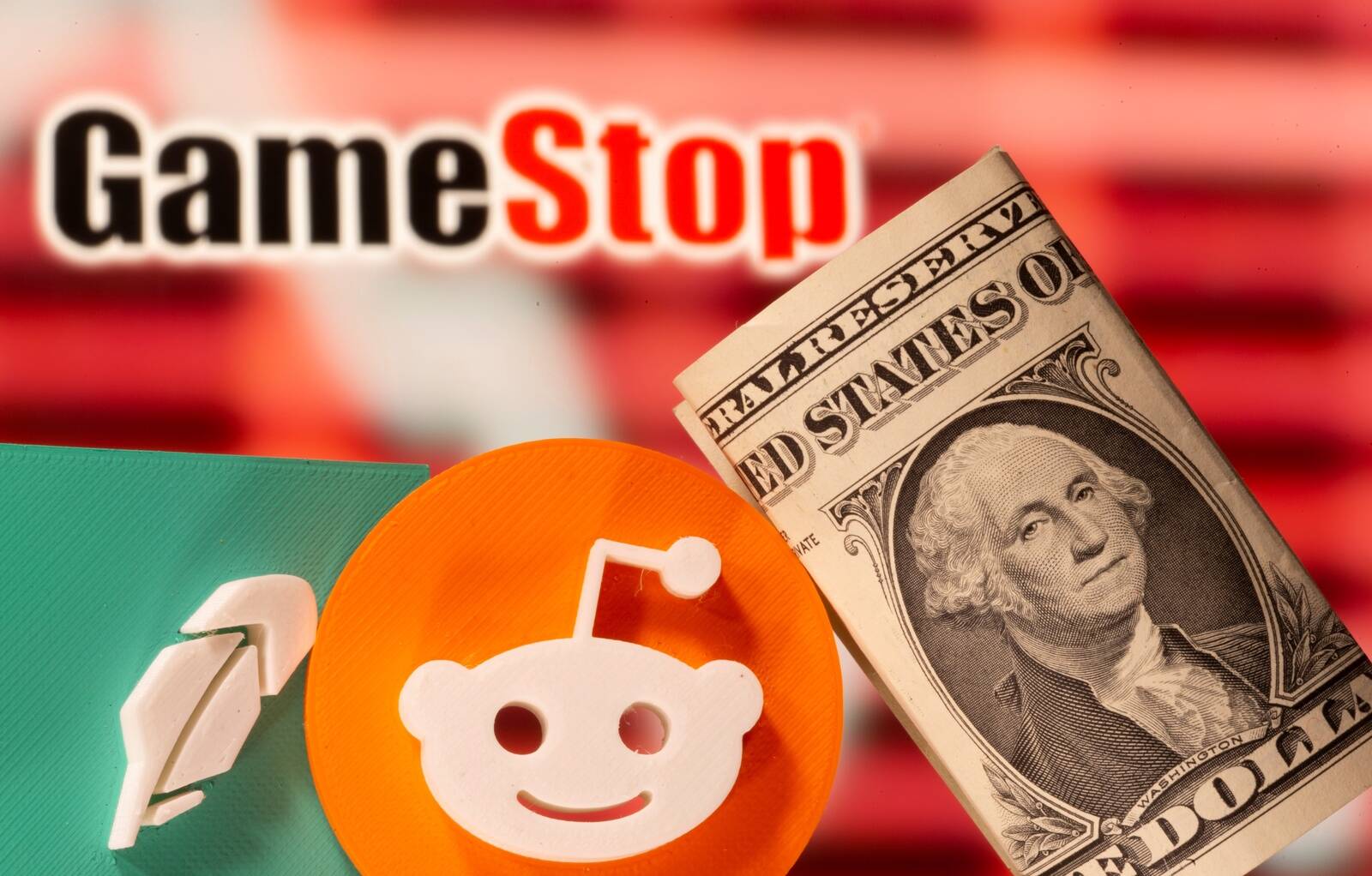 GameStop akciju mijēju vidū bijuši visai daudzi jauni cilvēki, kas spekulācijas veikuši ar plānu ātri un viegli nopelnīt, lai, piemēram, atdotu savas saistības par studentu kredītiem.