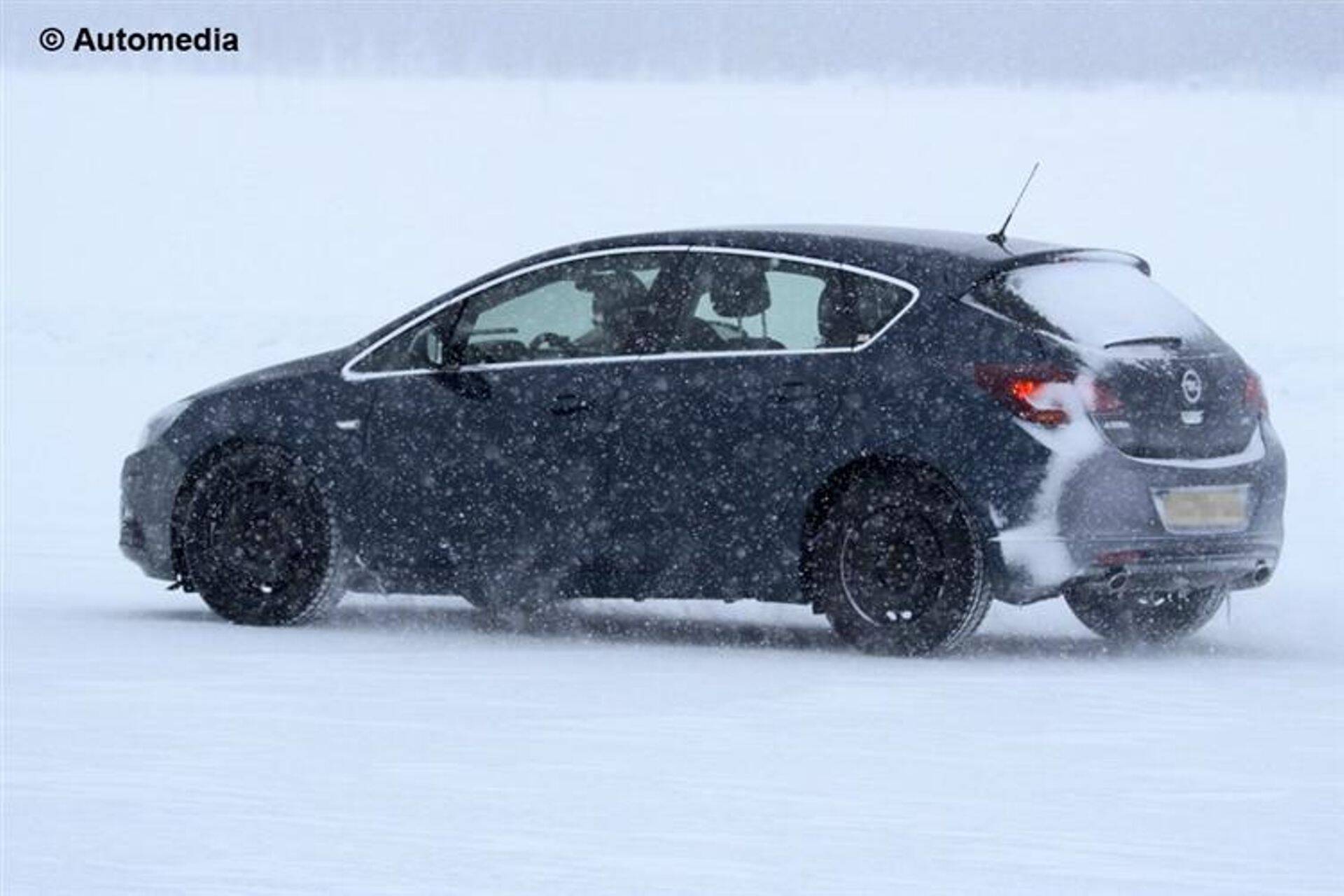 Uus Opel Astra OPC