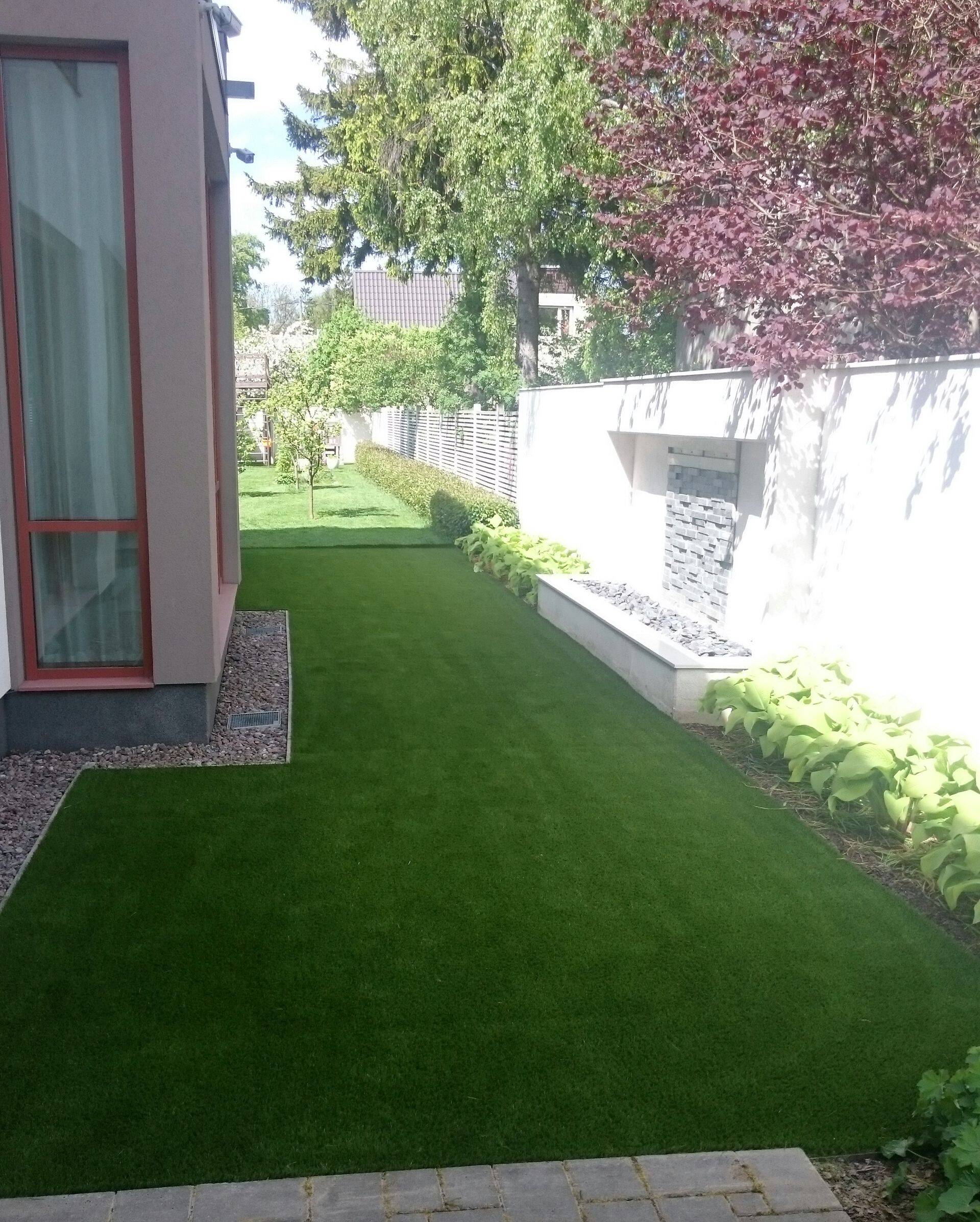 Kunstmuru varjulises aias Royal grasspg / Silverline OÜ