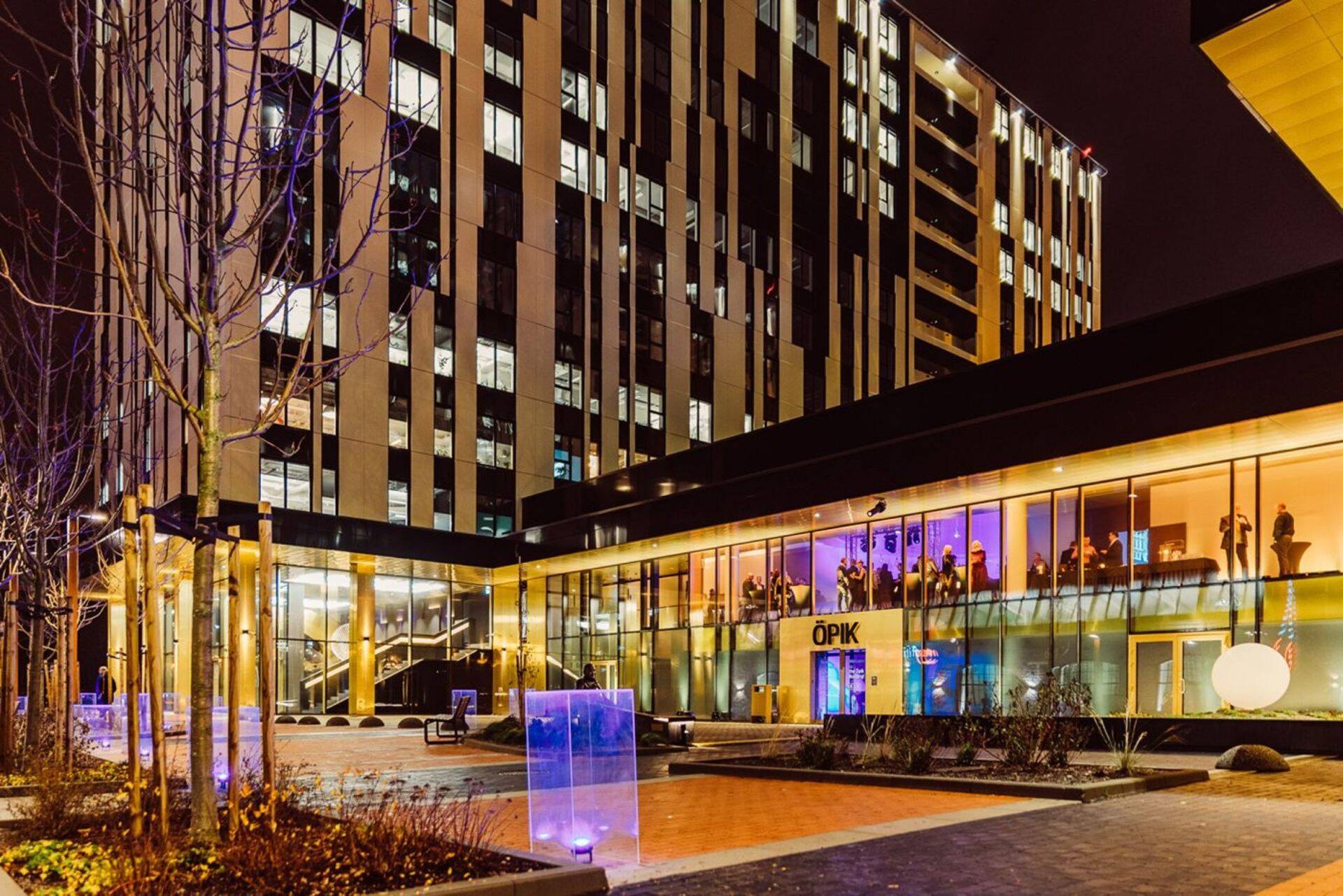 Eesti Rahvusvaheline maja asub vastvalminud Öpiku hoones.