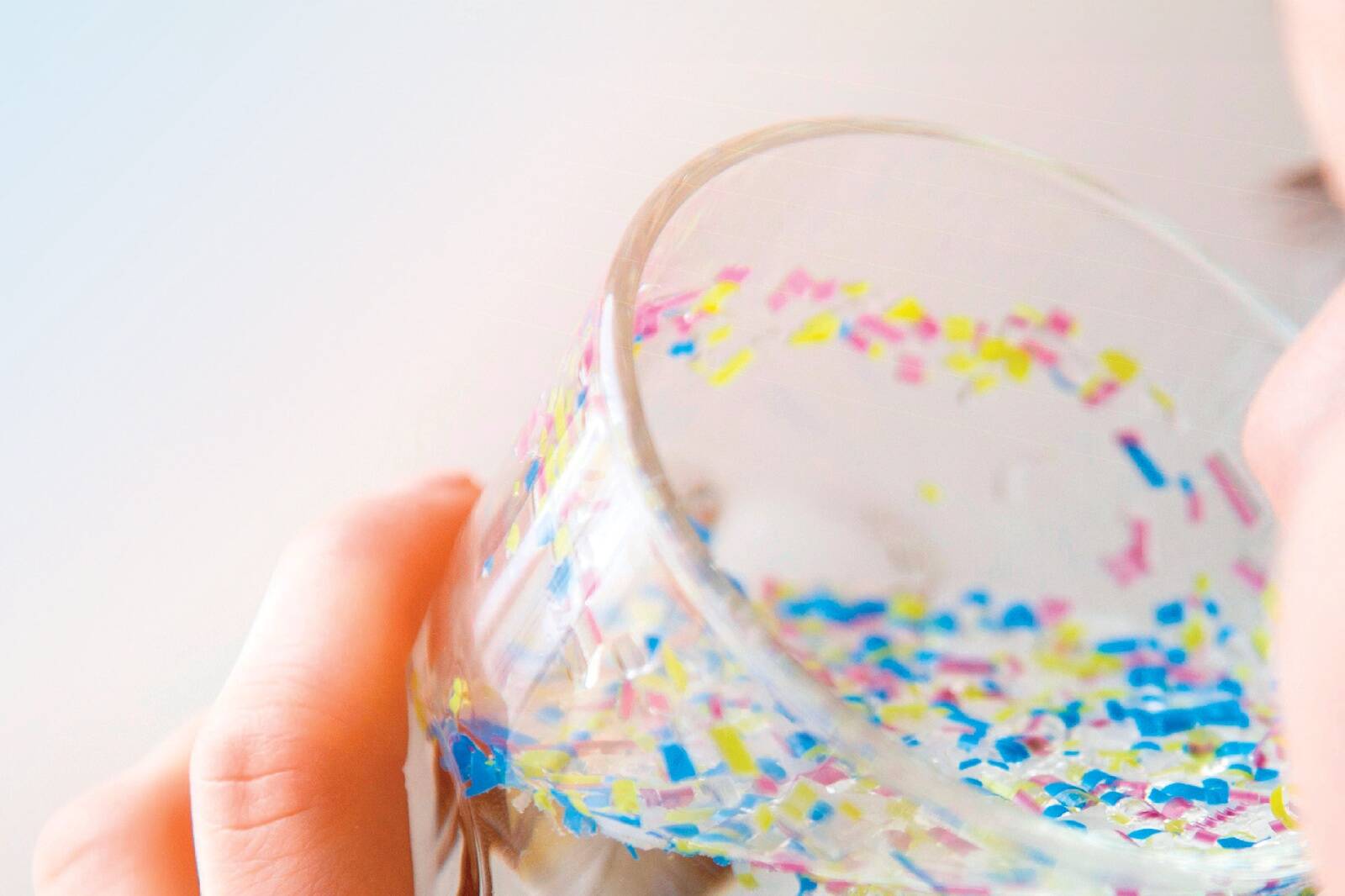 Kuidas puhastada joogivett mikroplastist?