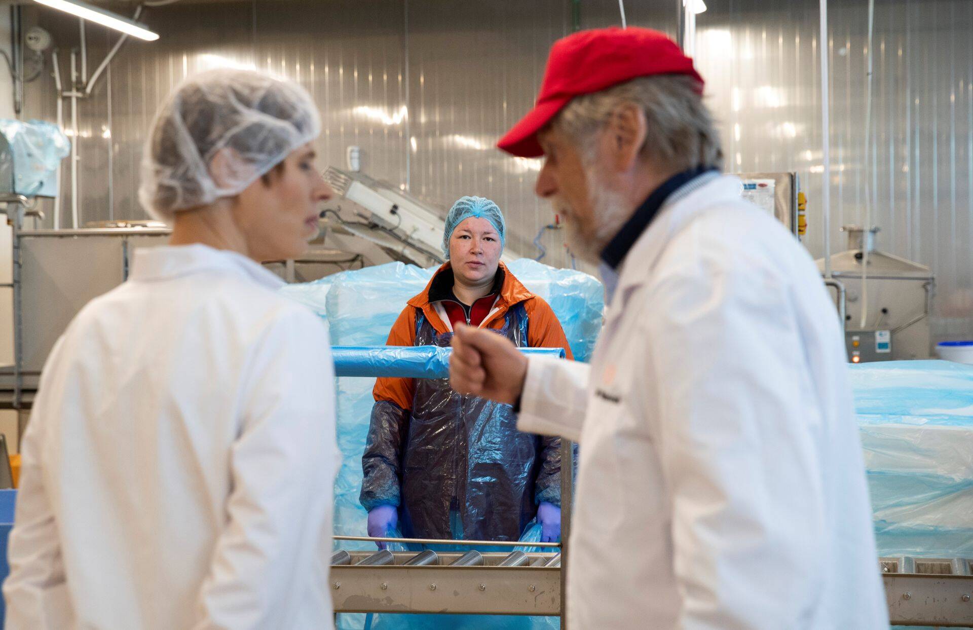 President Kersti Kaljulaid külastas maikuus M.V.Wooli kalatööstust.