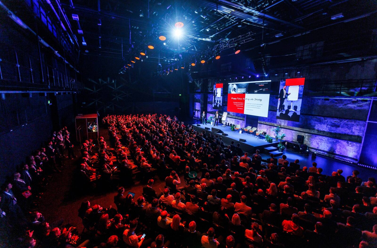“Tark tööstus 2024” üks peaesinejatest oli Henrik von Scheel, kelle ettekande ajal oli keeruline leida vaba tooli.