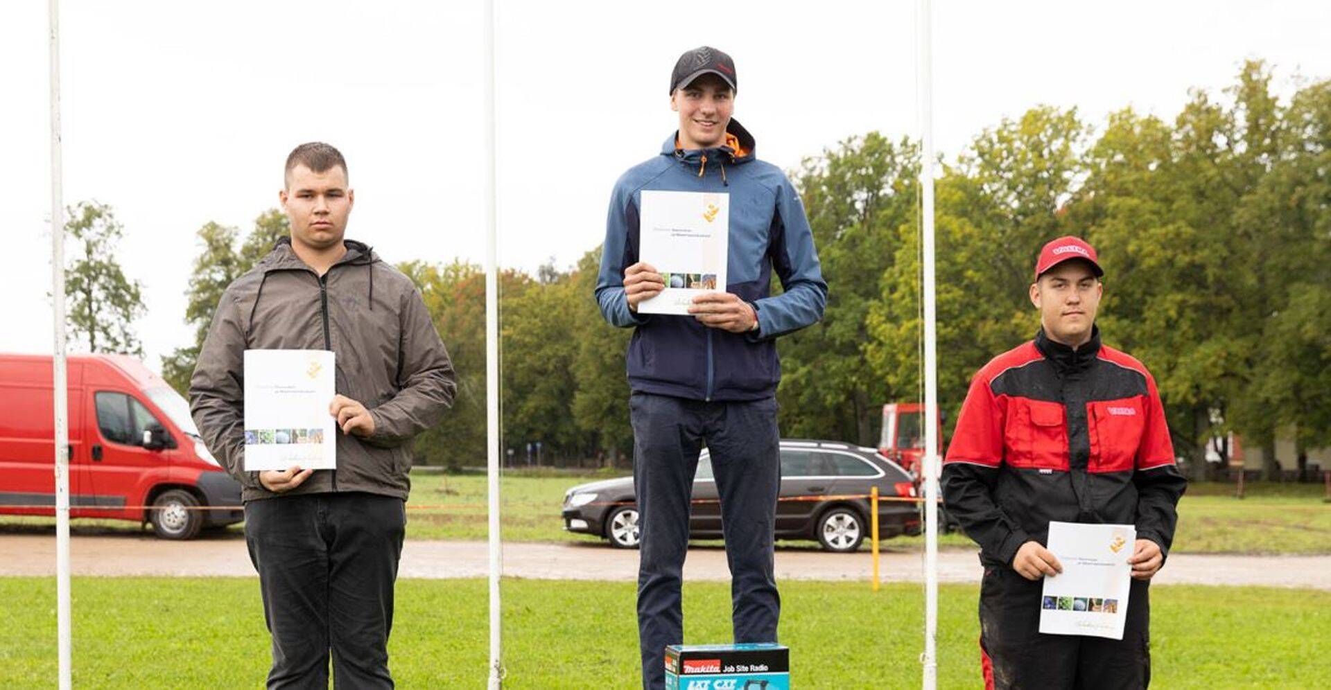 Fotol vasakult: Andres Tamm, Jaagup Kask, Kristjan Raamat