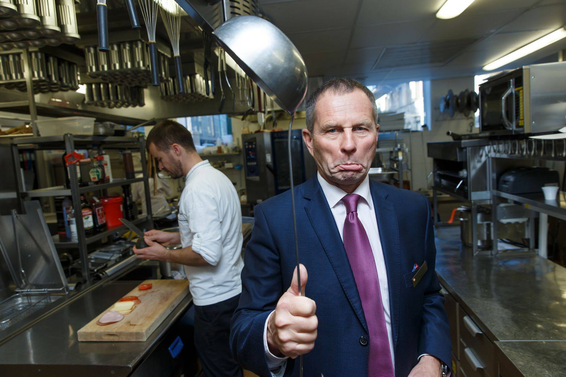 Hotelliärimehe ja hotellide- ja restoranide liidu aseesimehe Feliks Mägusa sõnul ootab nende sektorit mõõdukas hinnatõus kogu Eestis. Tallinnas aga suurem.