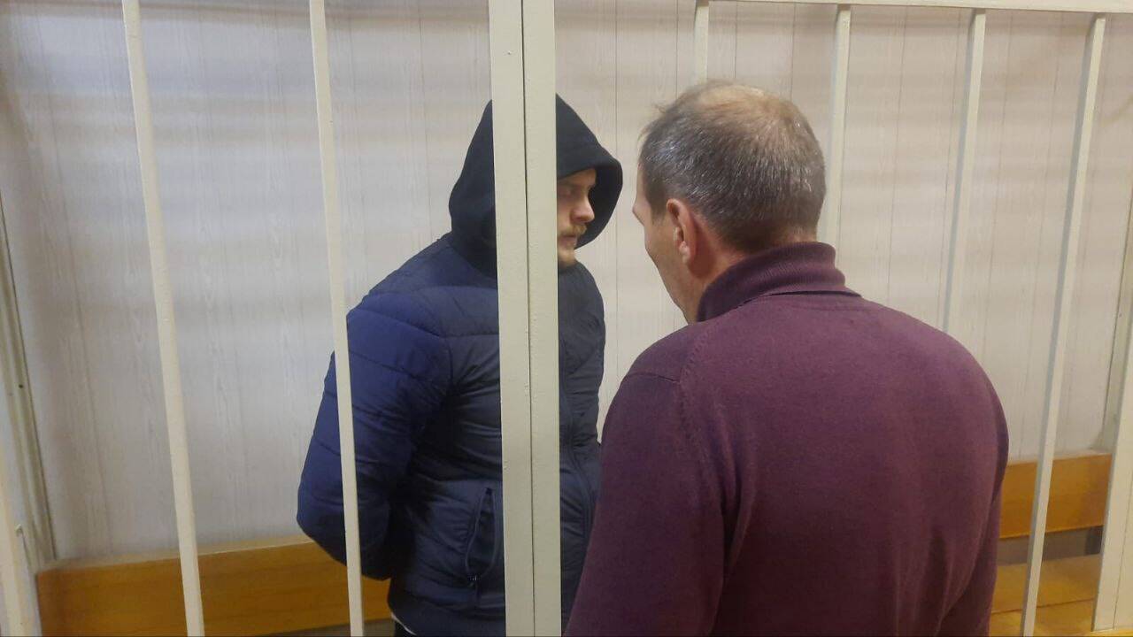 Никита Чоха в зале суда.