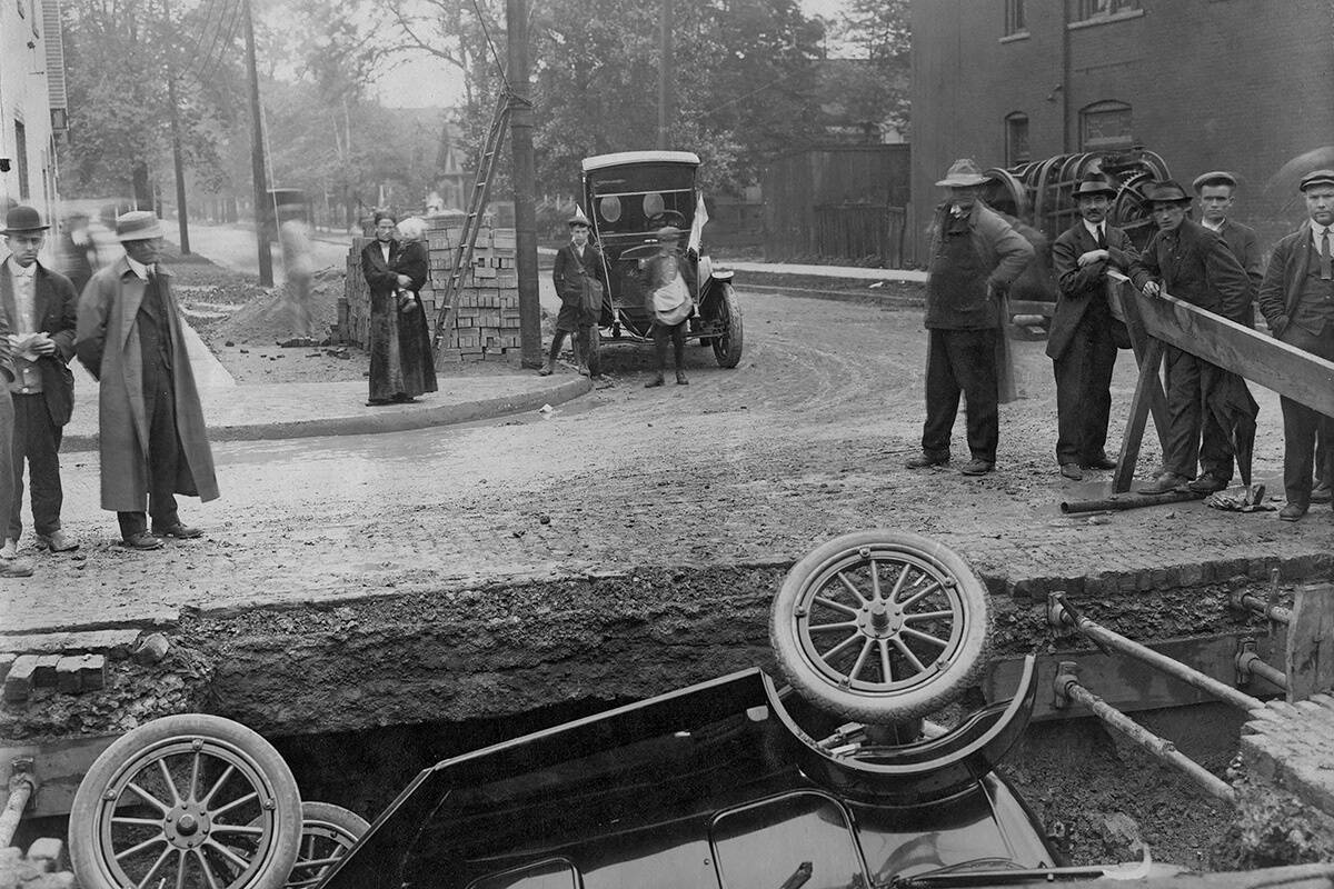 © Courtesy of the National Automotive History Collection / Detroit Public Library