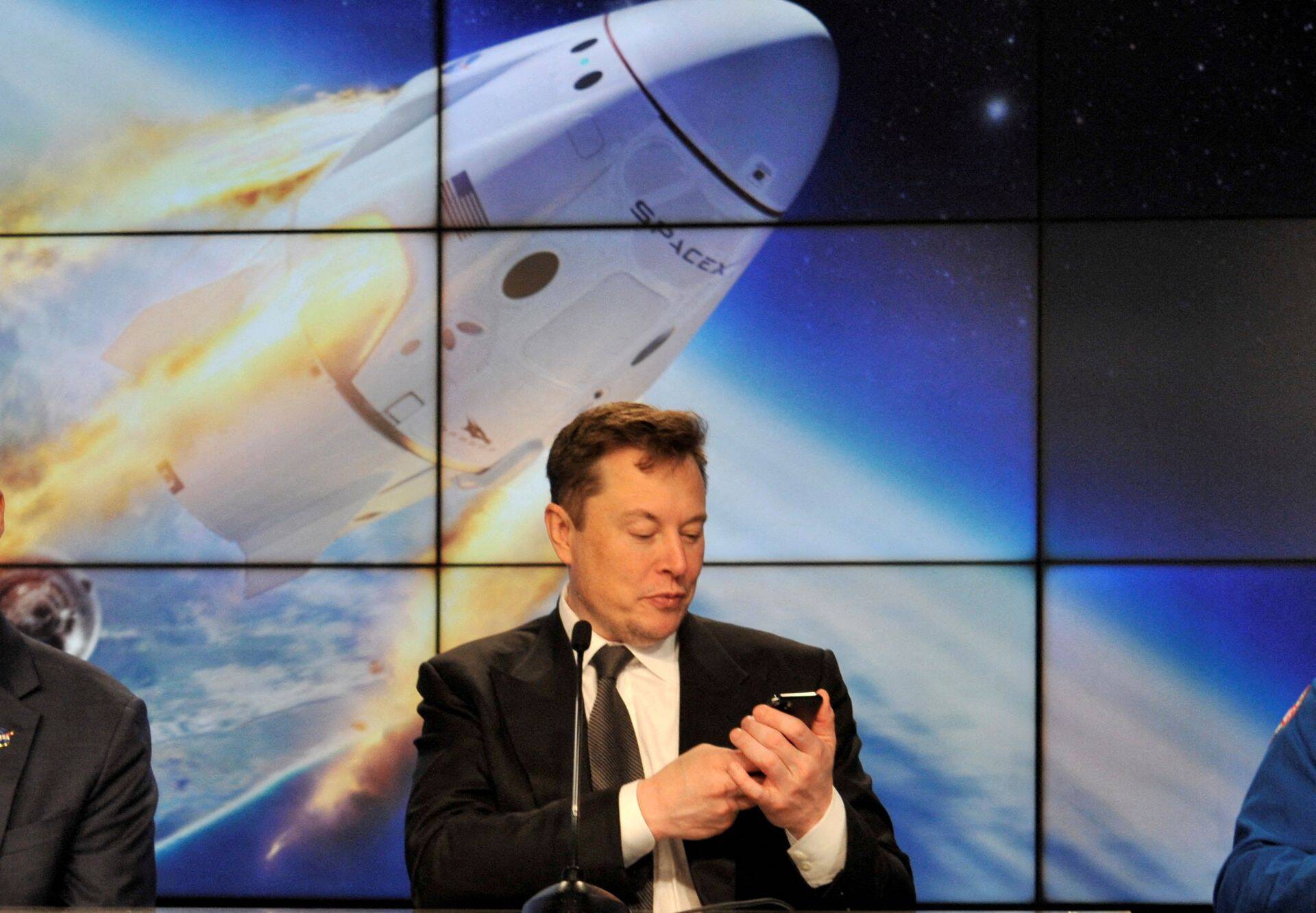 Tesla izpilddirektors Īlons Masks