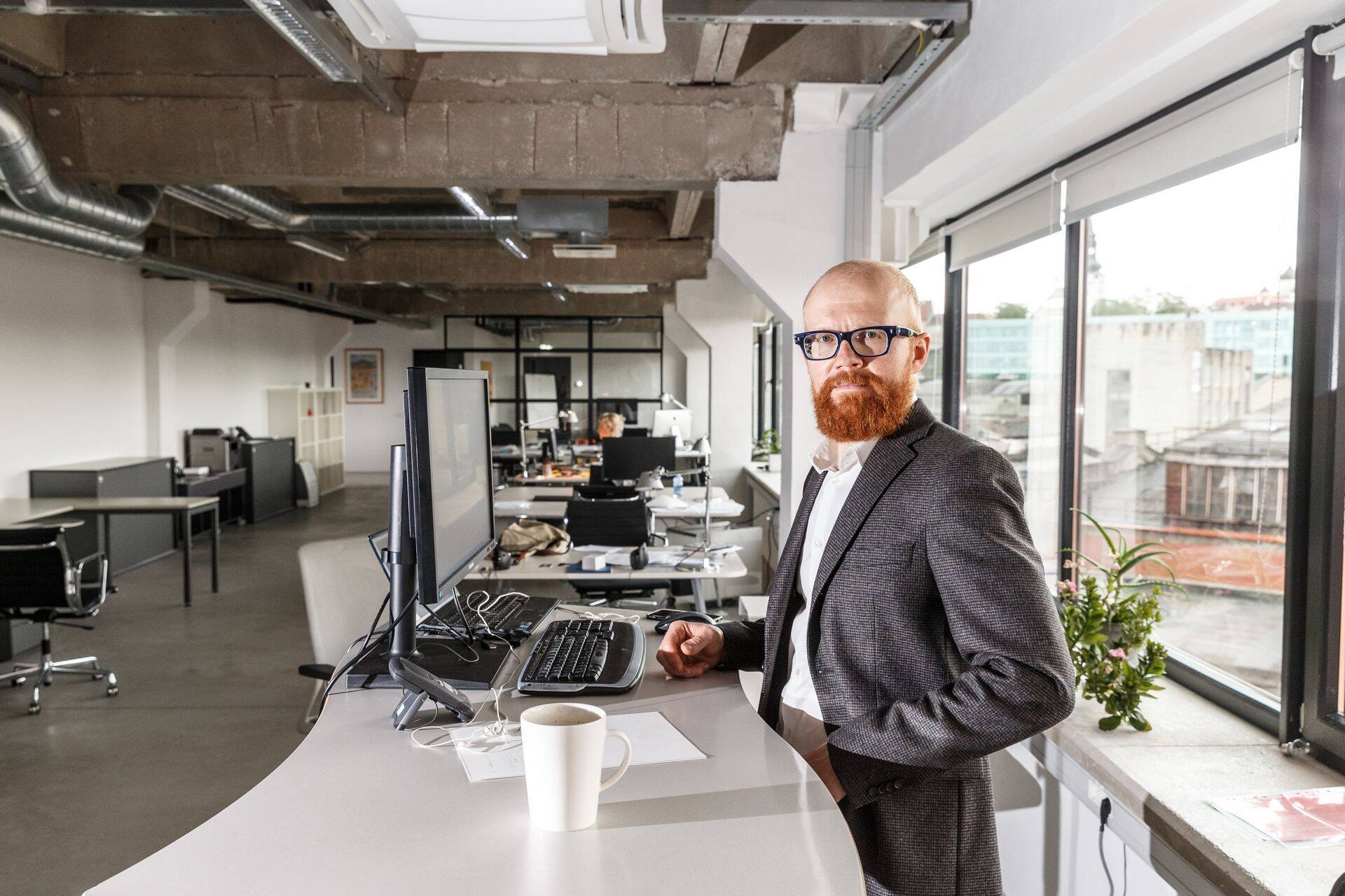 „Mulle tundub, et Tomberg teeb ühe üsna tüüpilise loogikavea: investeerimisega kaasnevad alati riskid ja valuutarisk on üks neist," ütles Tõnu Pekk.