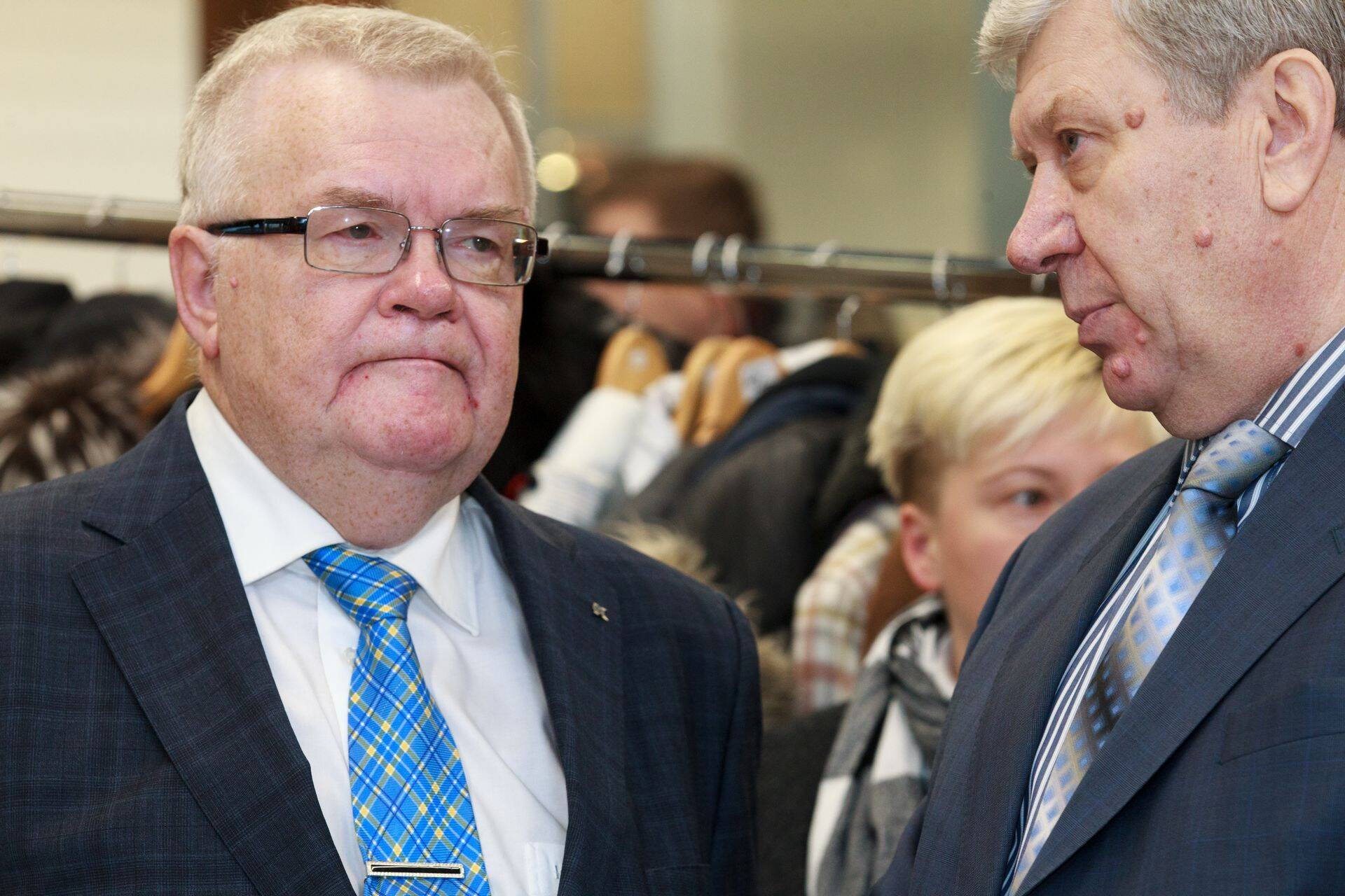 Tallinna linnapea Edgar Savisaare juhitav uisuliit sai linna reservfondist 22 000 eurot.