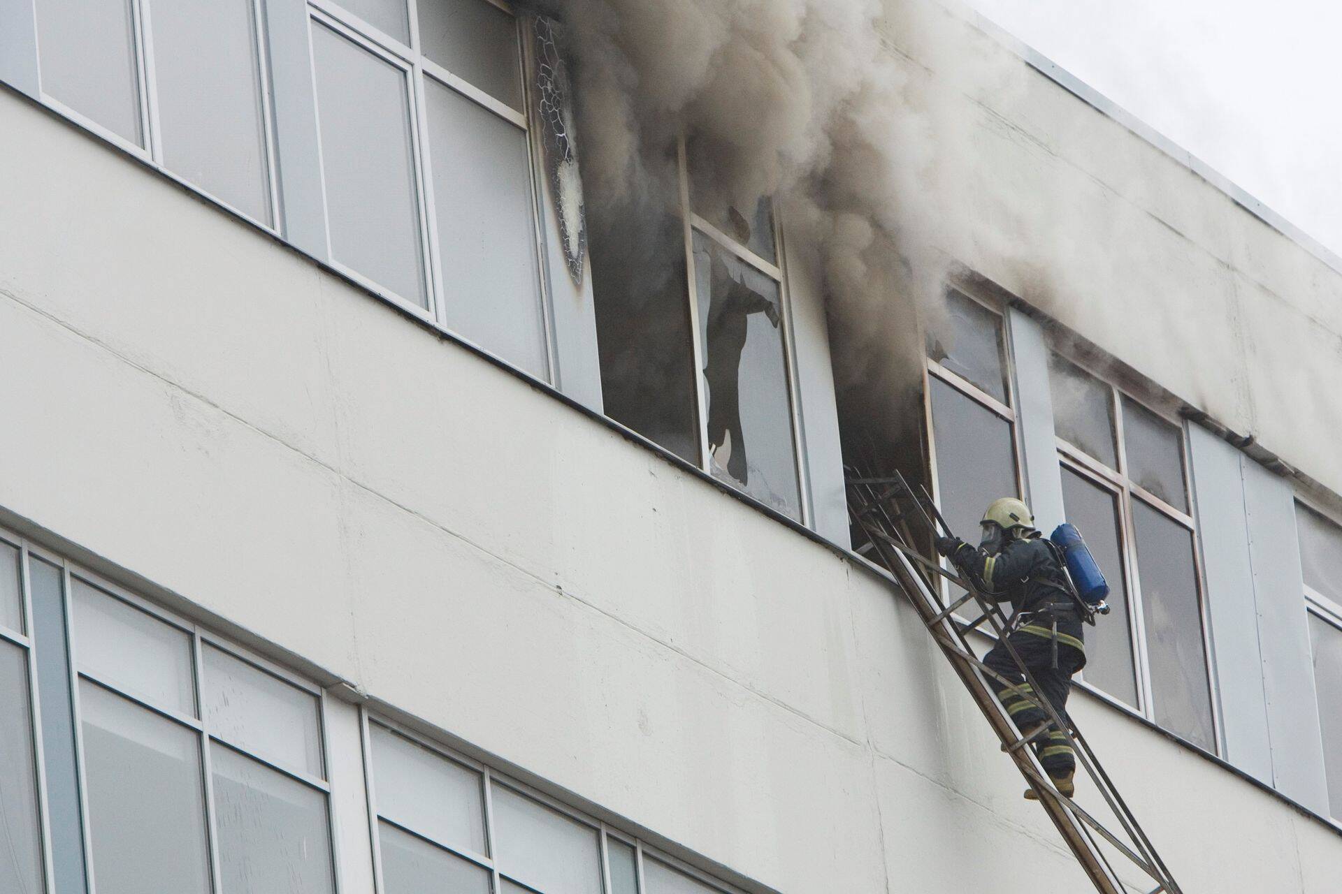 Majanduslanguse ajal kasvab majade süütamistest põhjustatud tulekahjude arv. Foto on illustratiivne.