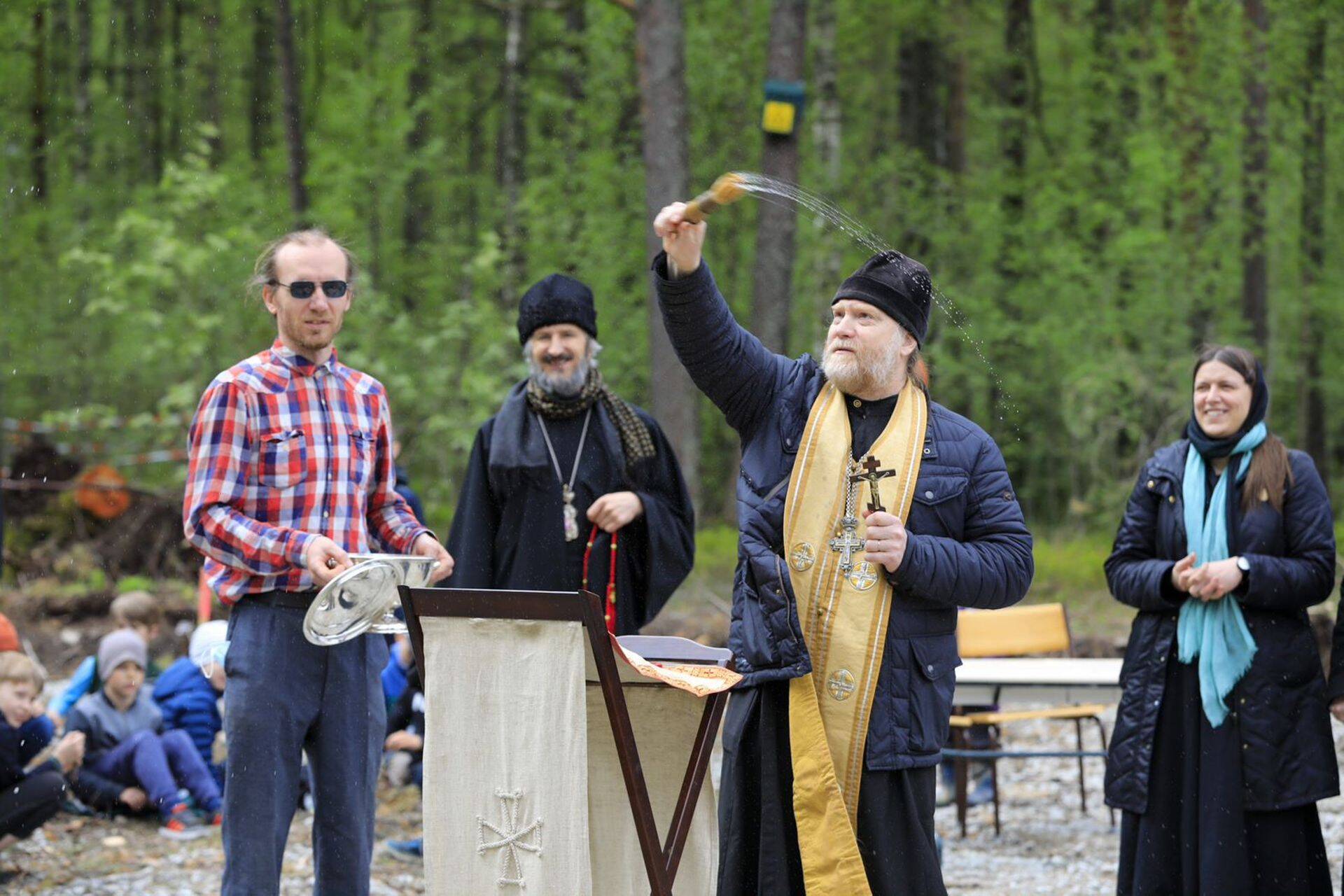 Uue koolimaja ehituse õnnistamine.