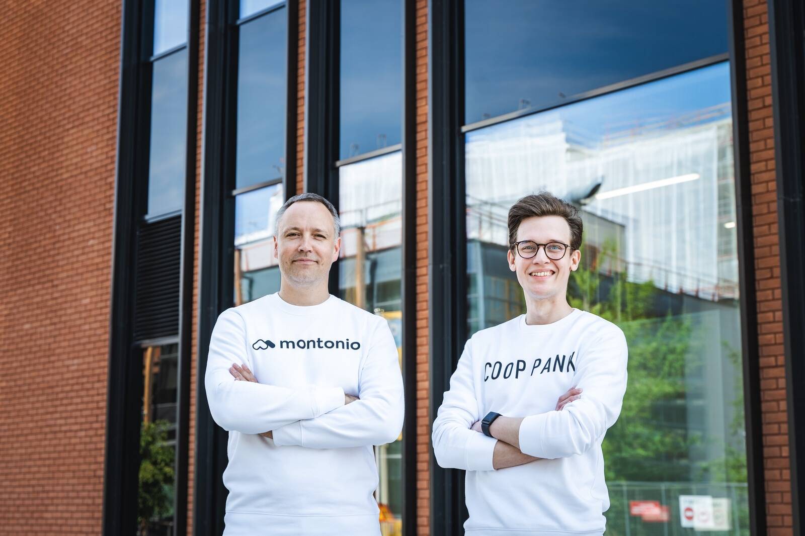 Coop Panga ärikliendipanganduse juht Arko Kurtmann ja Montonio kaasasutaja ja tegevjuht Markus Lember.