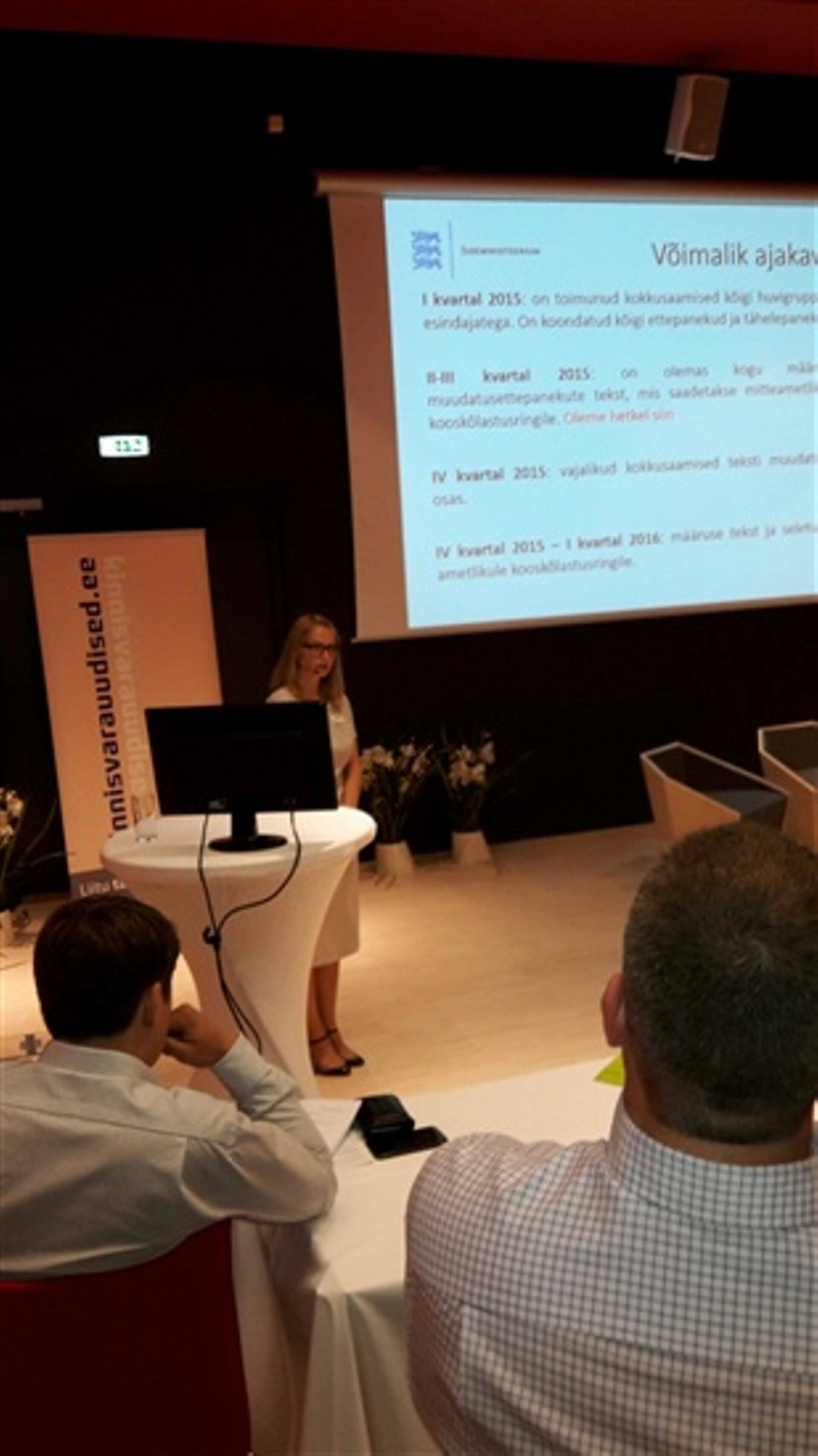 Siseministeeriumi pääste- ja kriisireguleerimisosakonna nõunik Mari Tikan rääkis teemal "Ehitiste tuleohutusnõuded". Vabariigi Valitsuse 27. oktoobri 2004. a määrus nr 315 „Ehitisele ja selle osale esitatavad tuleohutusnõuded“ on hetkel ilma muudatusteta kehtinud üle kümne aasta. Nüüd on see muutumas.