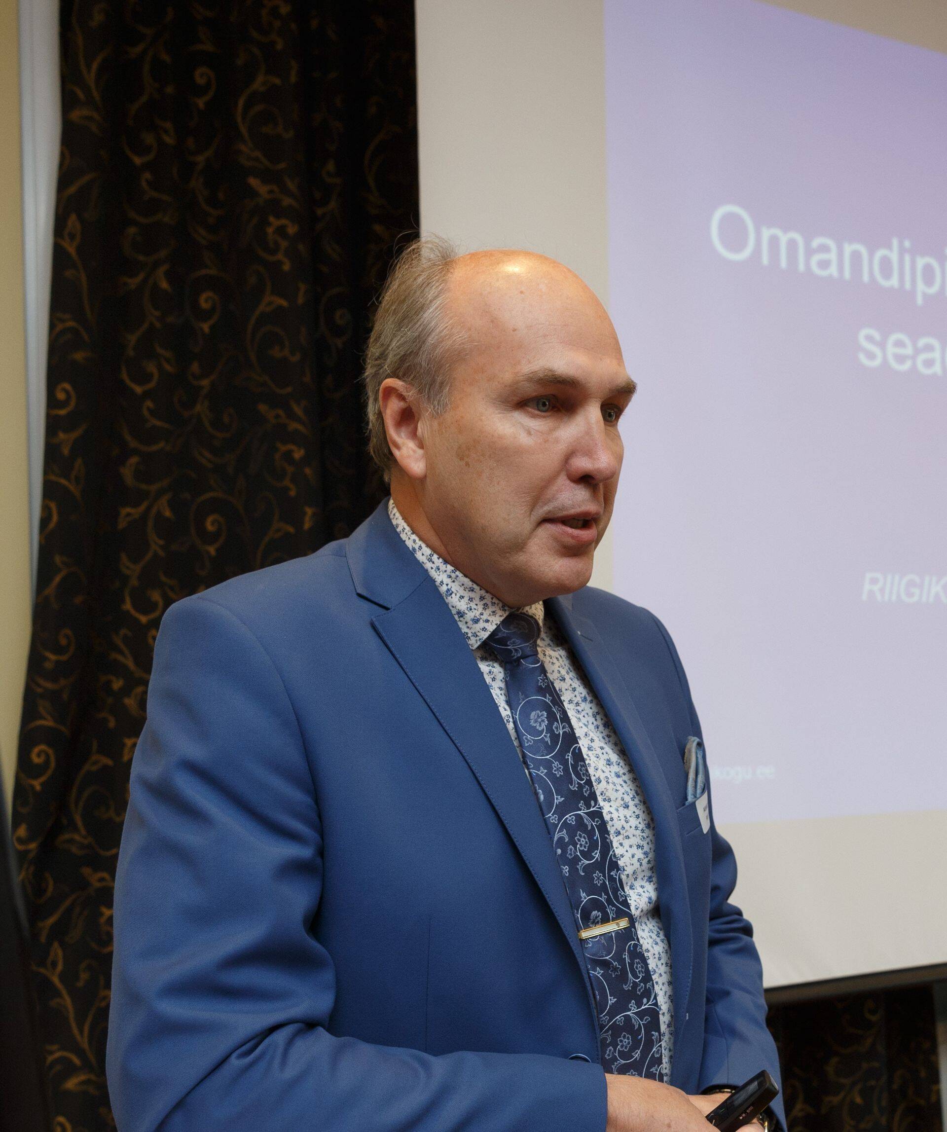 Majanduskomisjoni esimees Aivar Kokk (IRL)