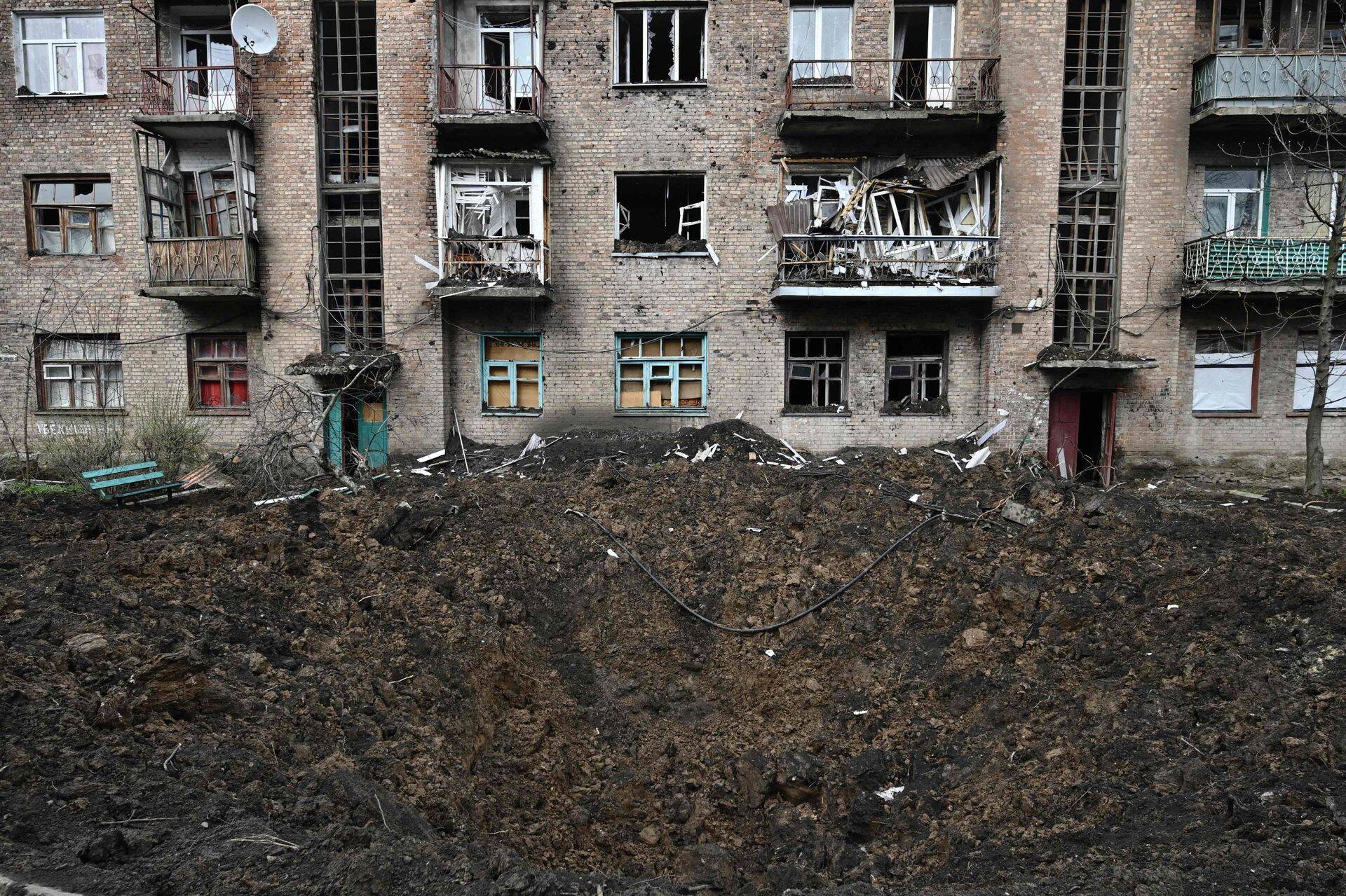 Разрушения в Часовом Яре (Донецкая область)