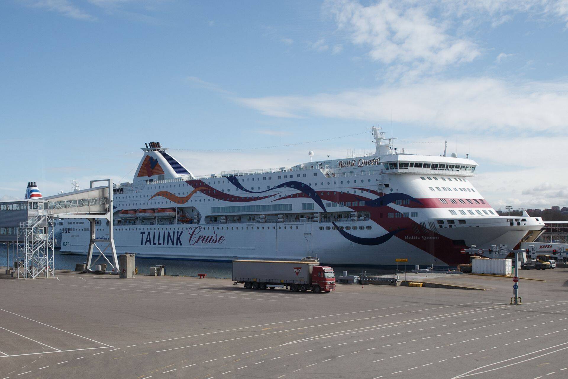 Tallinki laev