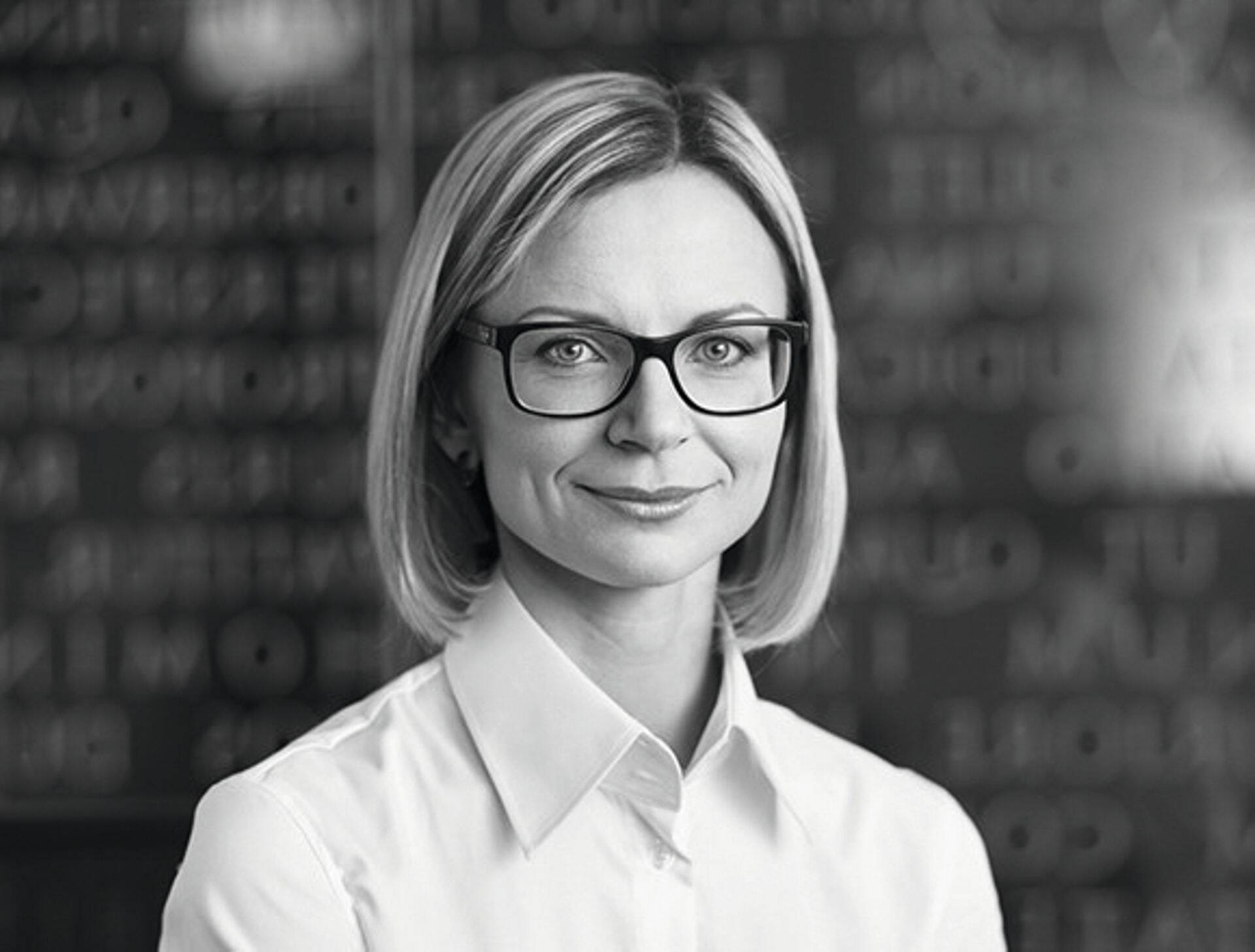 Vandeadvokaat Anu Kirss käsitleb töötasu vähendamist