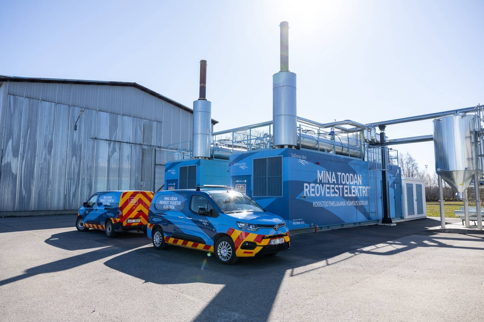 Экологичная экономика в буквальном смысле слова требует сделать из отходов человеческой жизнедеятельности конфетку. На новой когенерационной станции Tallinna Vesi компания производит из них электричество и тепло.