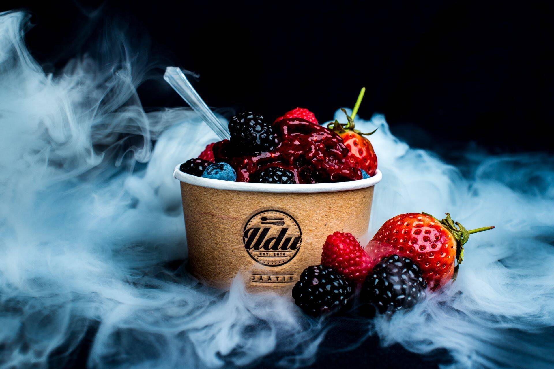 Мороженое - не просто десерт а настоящие шоу