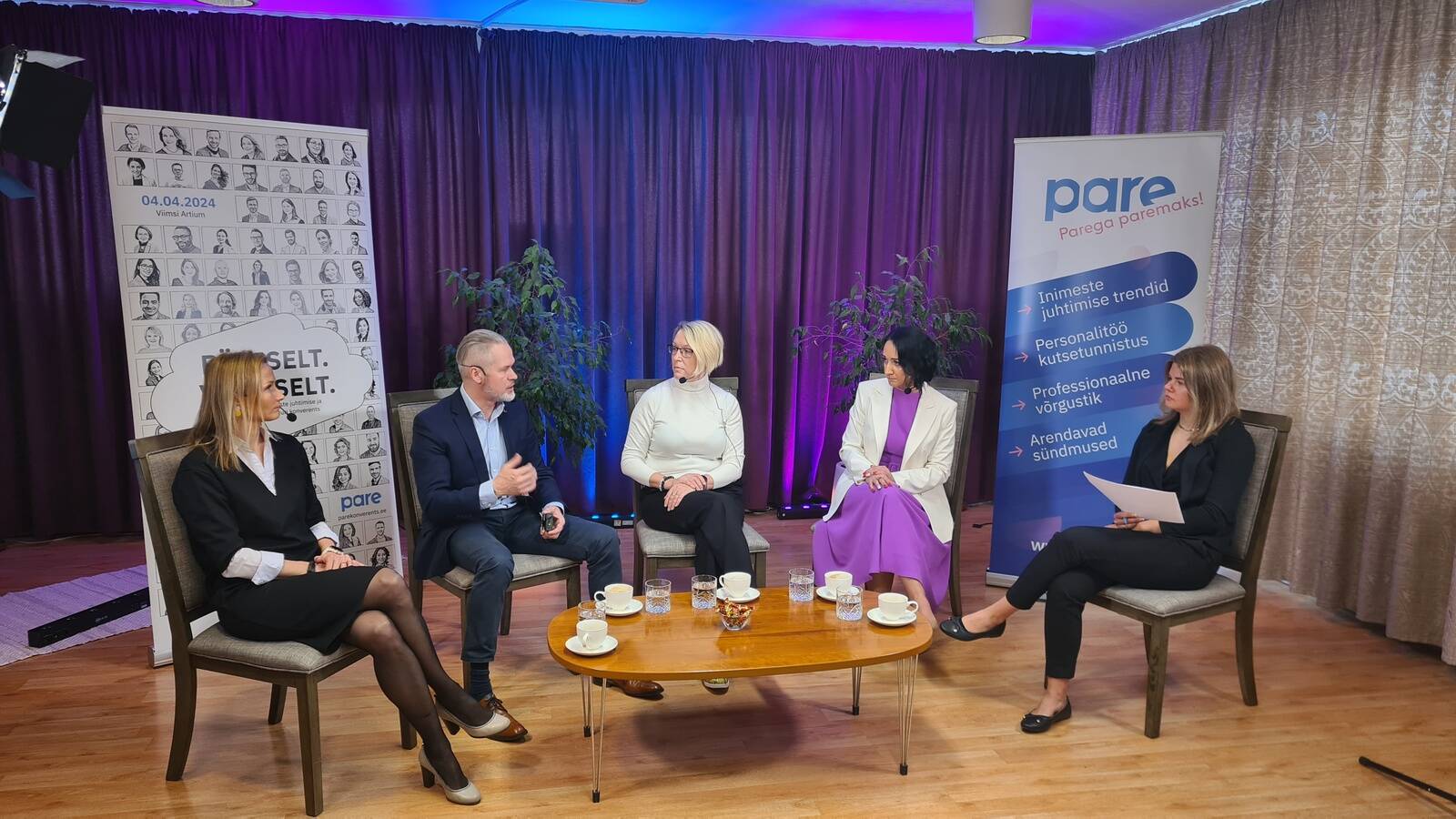 Fotol vasakult: Interim Agentuuri VVT tegevjuht Teele Tohver, FranklinCovey Estonia partner ja vanemkonsultant Erlend Sild, Delfi Meedia personalijuht Mailis Neppo, Kasak Solutionsi asutaja Ketlin Kasak ja PARE tegevjuht Kai Saard.