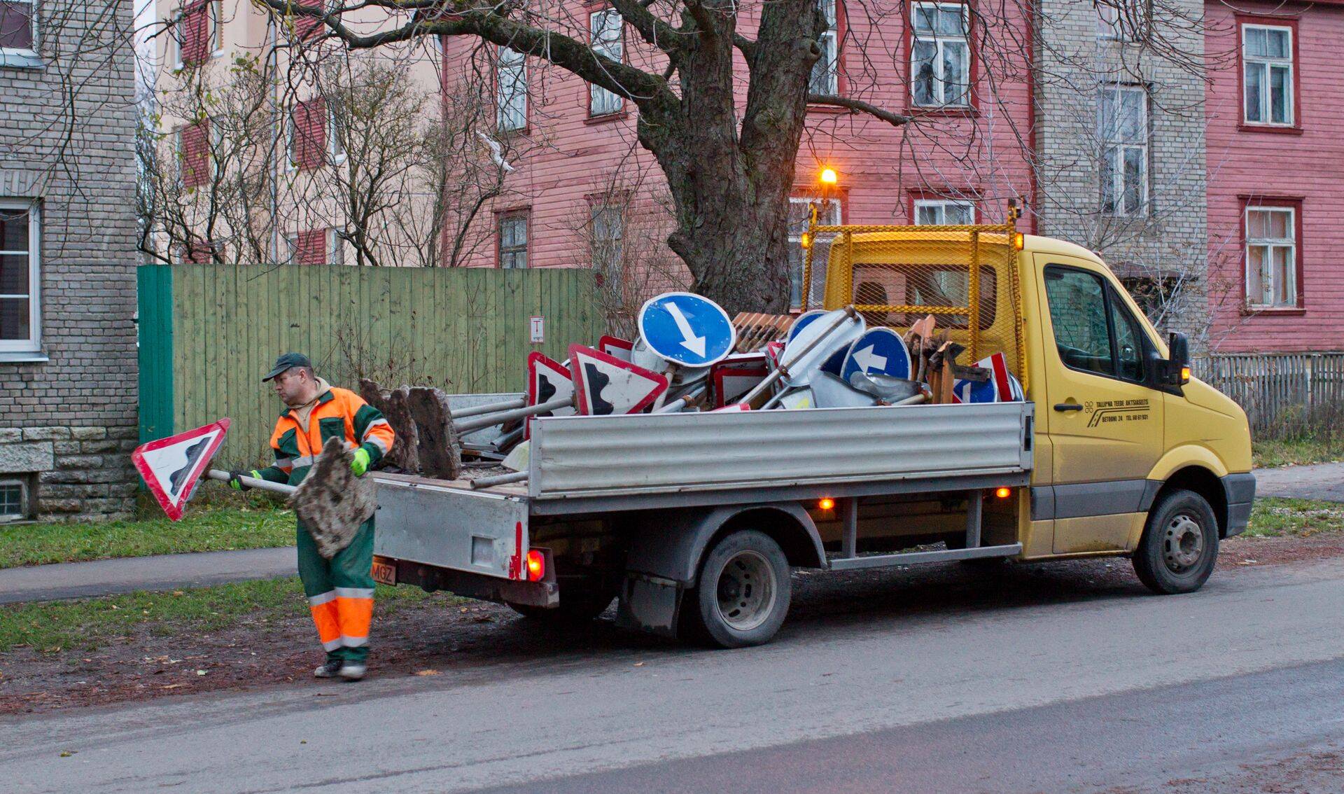 Tallinna Teede töötaja Juurdeveo tänaval