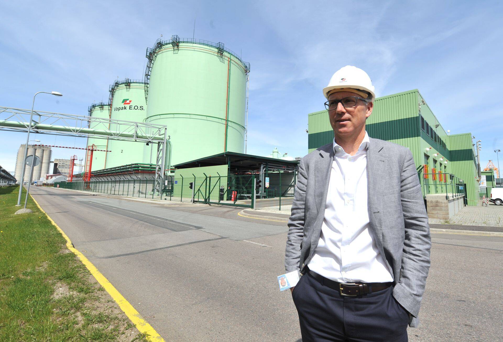 Arnout Lugtmeijer müüb kõik Vopak E.O.S. aktsiad araablastele.