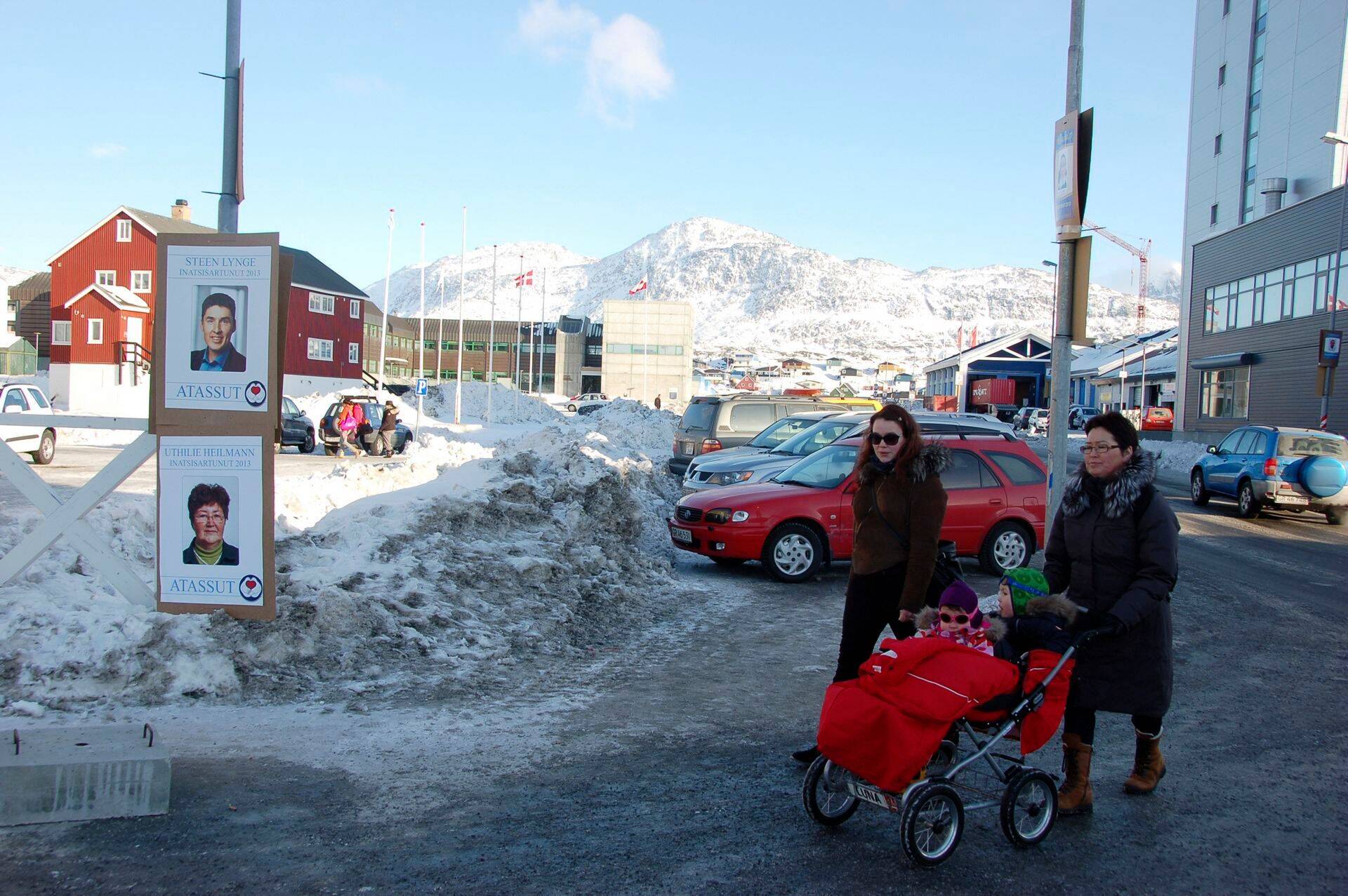 Gröönimaa pealinn Nuuk 2013. a valimiste ajal.