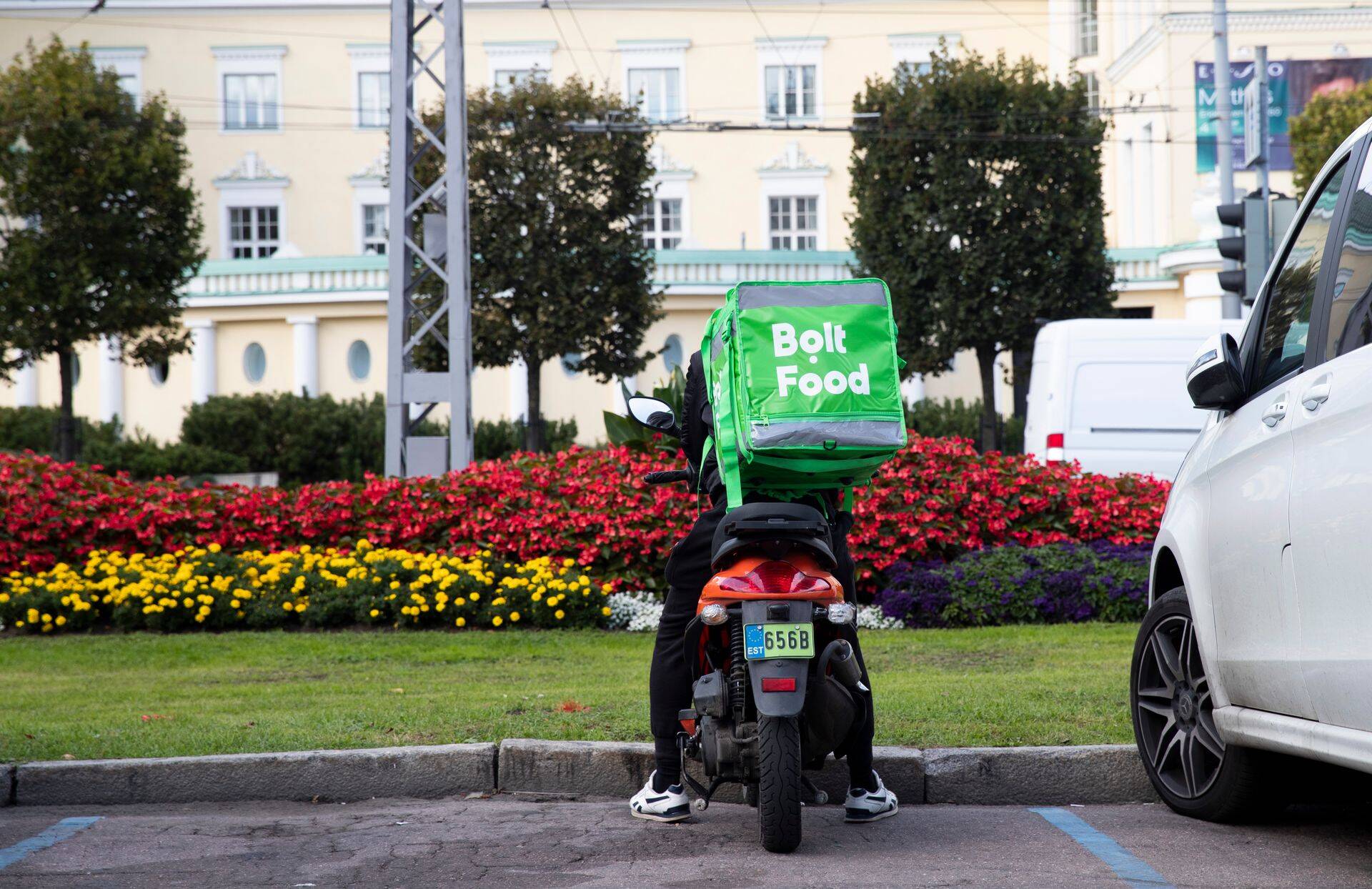 Bolt не интерпретирует свои отношения с курьерами как трудовые отношения.