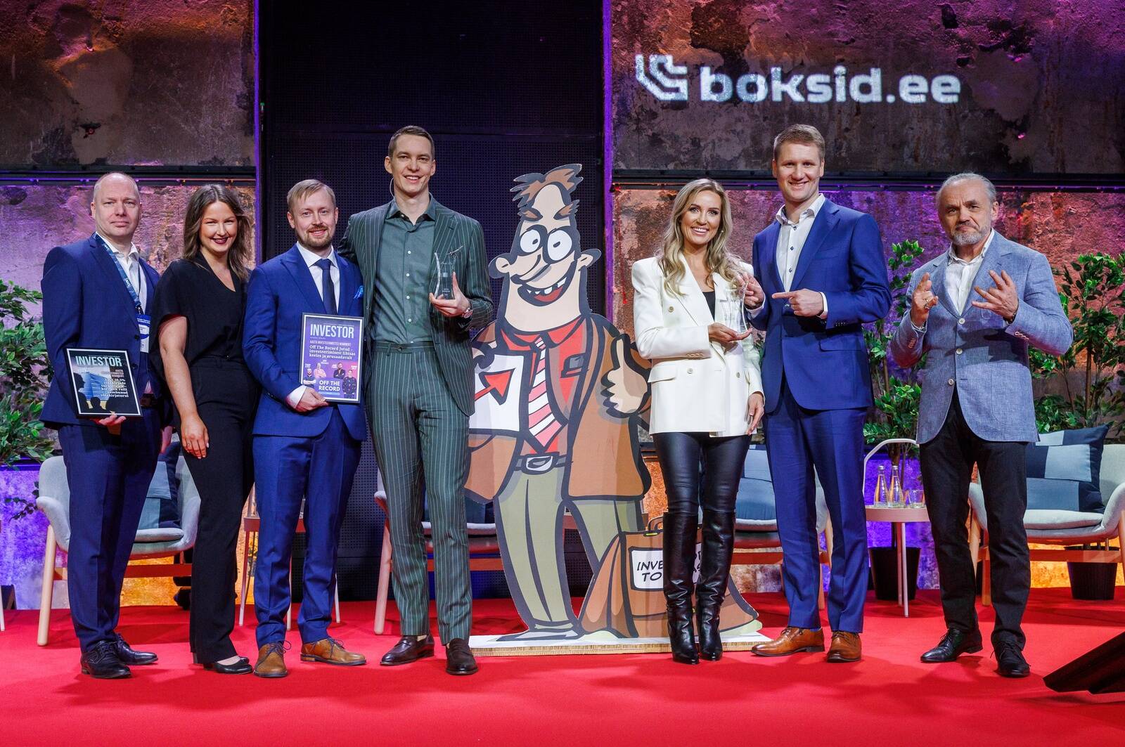 Selle aasta jaanuaris pärjati aasta investori tiitliga Marko Oolo (vasakult neljas), aasta investeerimistegu oli Rahareede podcast. Nominendid olid veel Raivo Hein ja Kristjan Liivamägi investori tiitlile ning OTR jutud ja LHV Groupi 10,5% võlakirjade turuletulek investeerimisteo kategoorias.