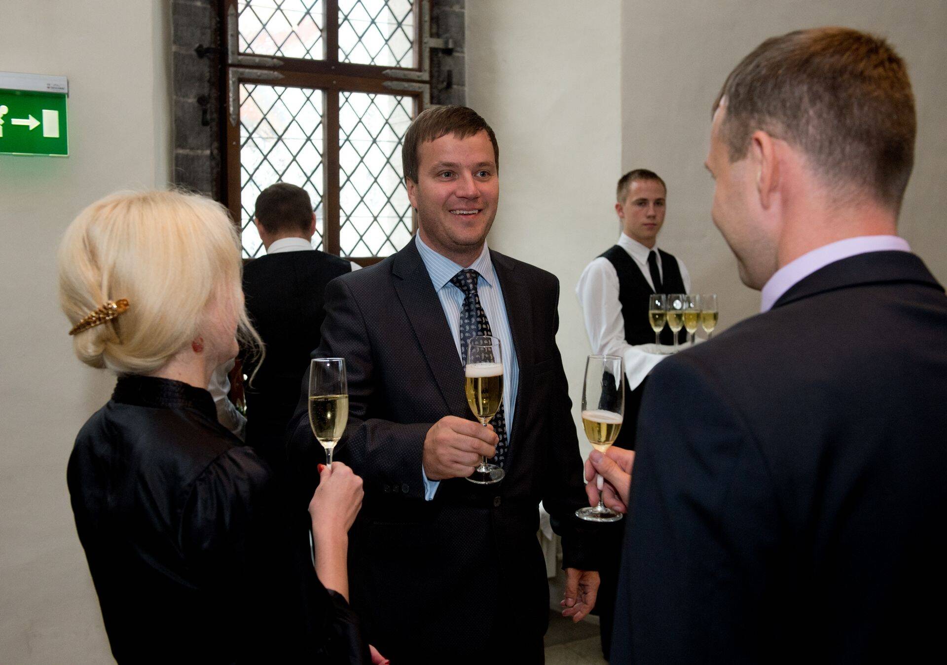 Marek Jürgenson raamatuesitlusel.