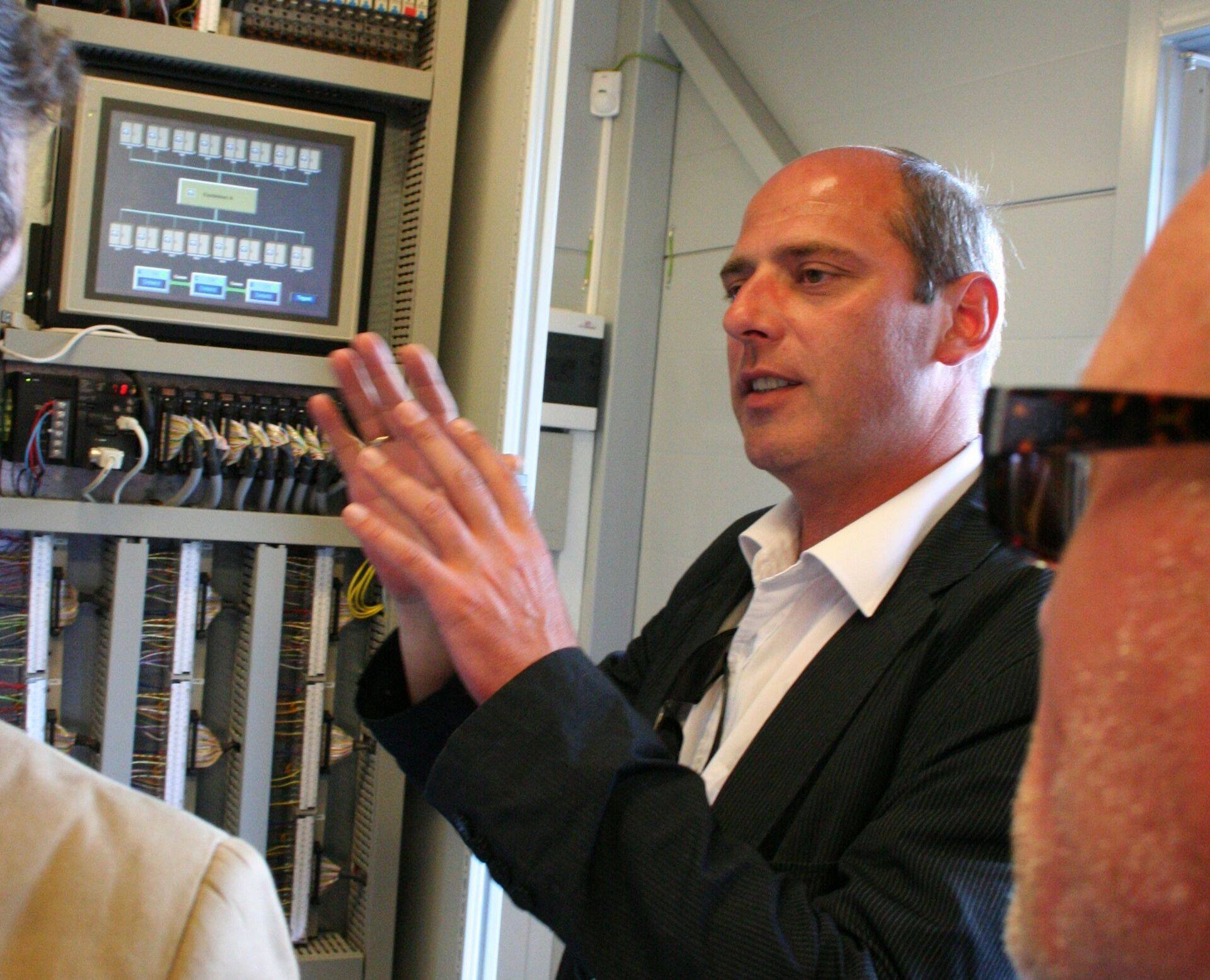 Aastal 2011 avati Koidula piirijaamas rongide jälgimise- ja turvangusüsteem. Indrek Süld tutvustas toona, kuidas töötab Simenensi elektroonikasüsteem.