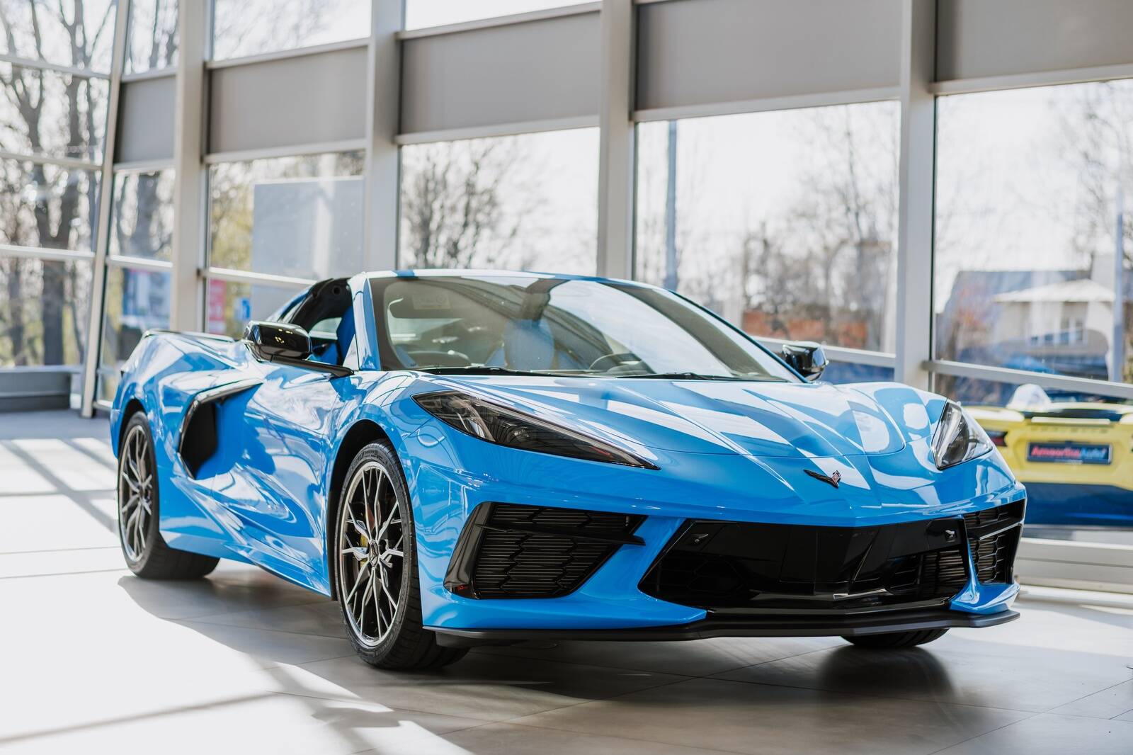 Maikol Kriiva ütleb, et Corvette’i hinna ja kvaliteedi suhe on väga paigas, aasta jooksul pole esinenud ühtegi muret ega riket, mistõttu on Ameerika Auto garantiiremonditöökoja number tema telefonis mattunud paksu tolmukihi alla. “Teiste tutikate masinate kohta seda öelda ei saa,” teab ta lisada.