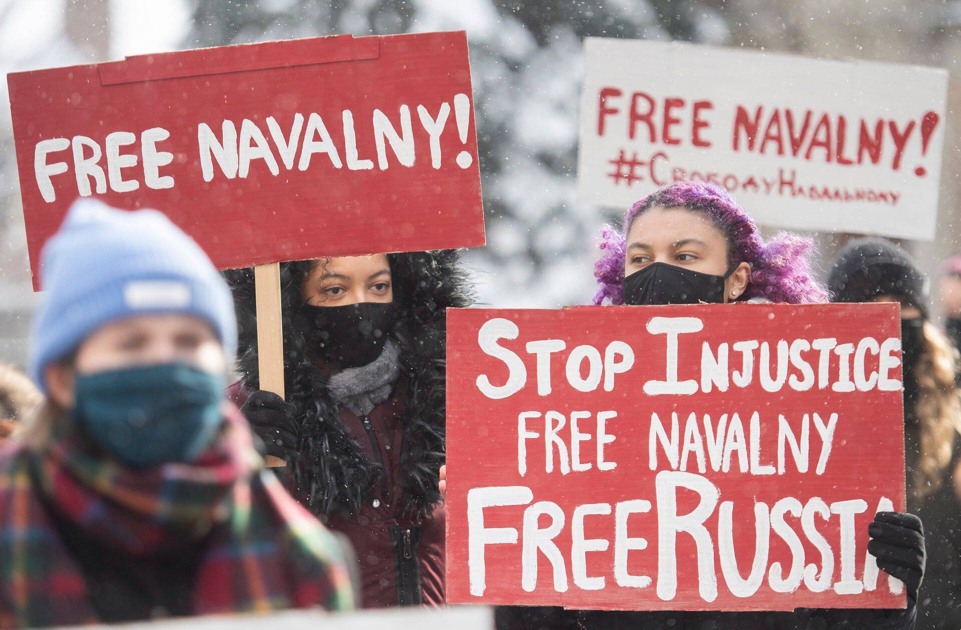 Протесты прошли не только в России, но и за рубежом.