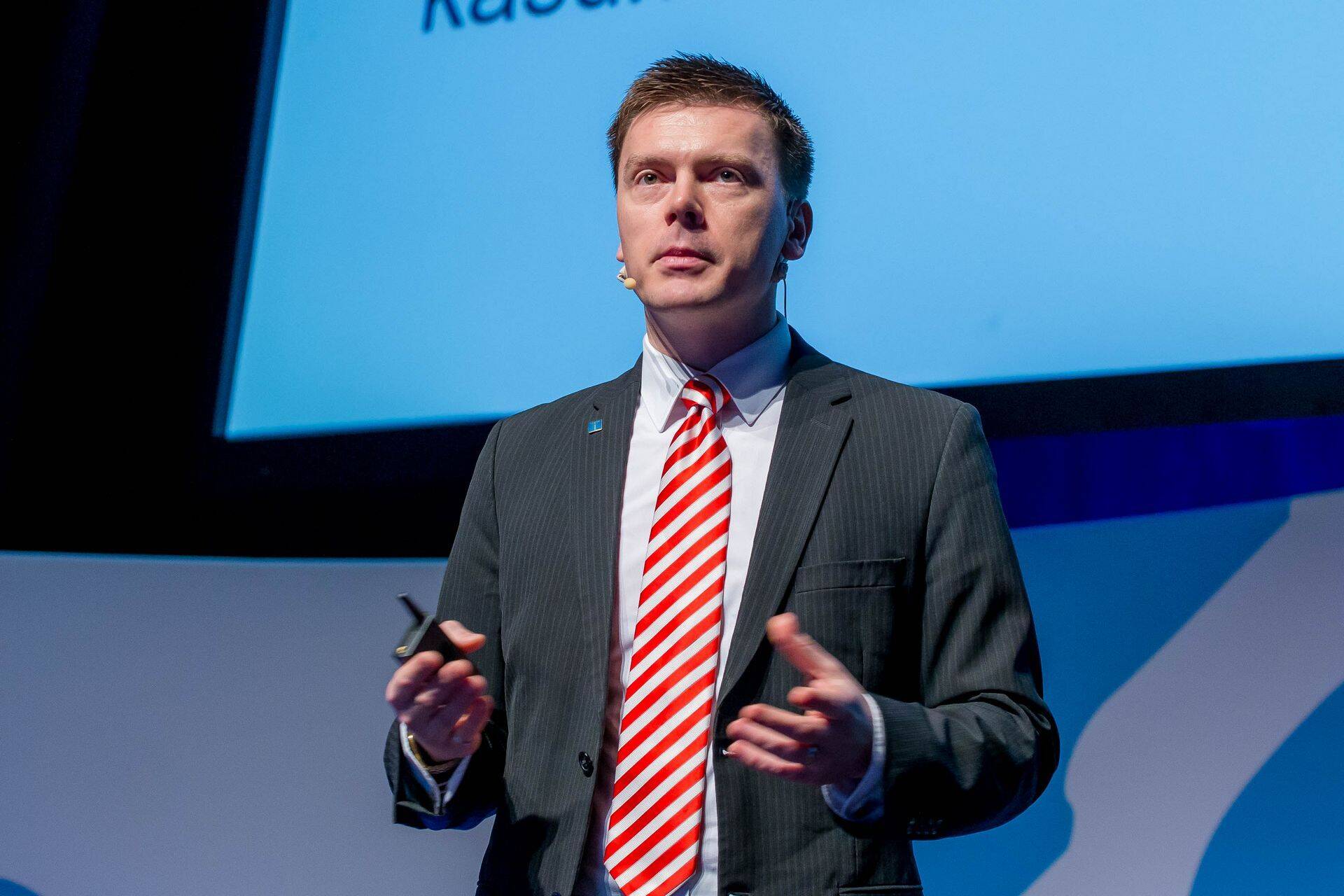 Dmitri Jegorov tutvustab maksupoliitikat  ja kavandatavaid makse