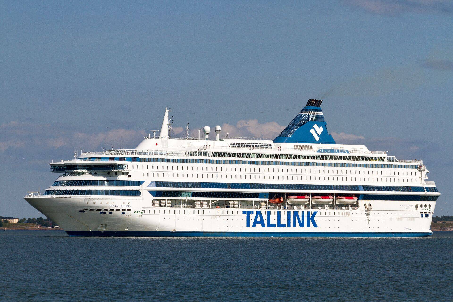 Kruiisiparvlaev Silja Europa võtab pardale enam kui 3000 reisijat ja üle 900 rajameetri sõidukeid.